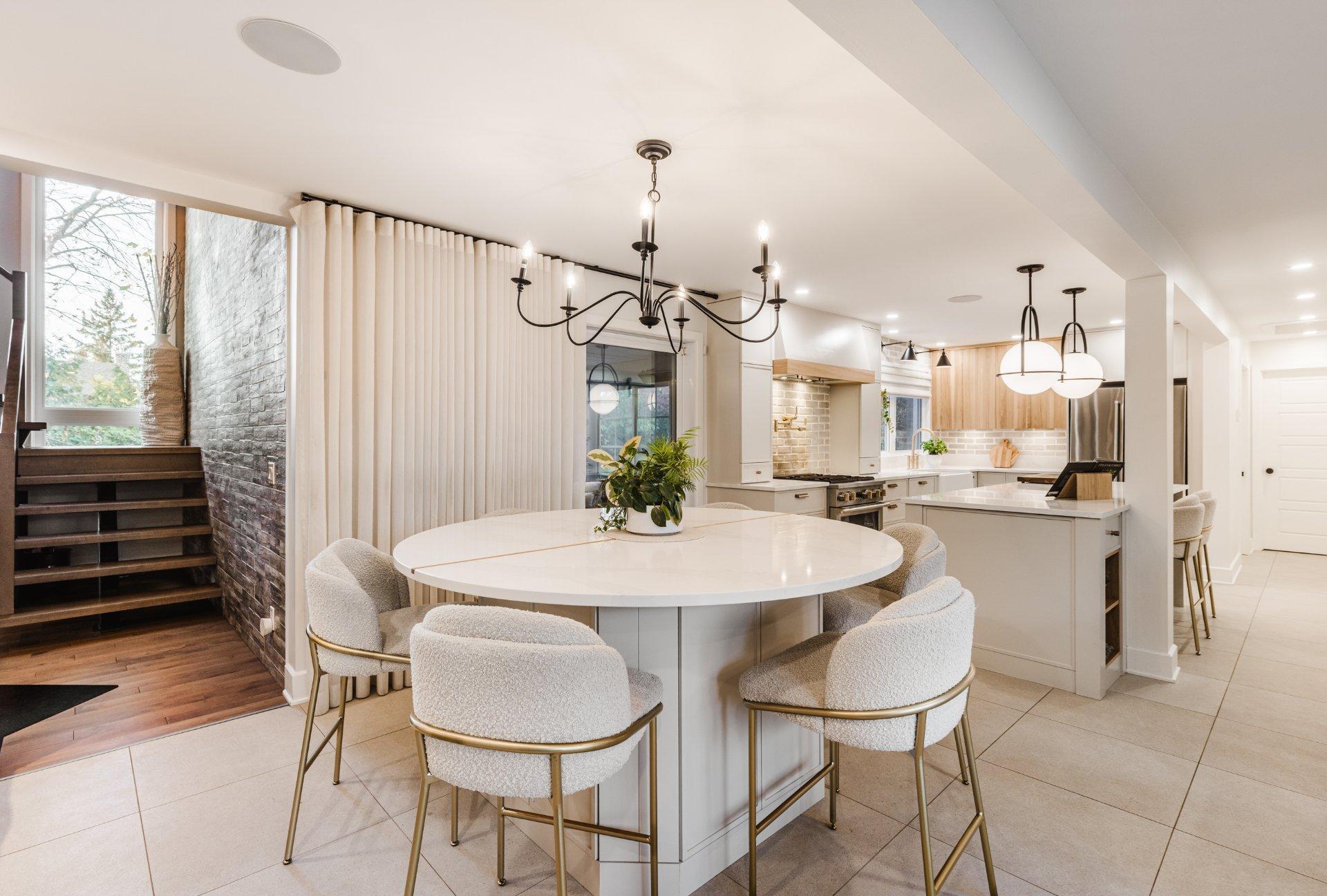 









2015


Rue Bellevue

,
Saint-Bruno-de-Montarville,




QC
J3V3X3

