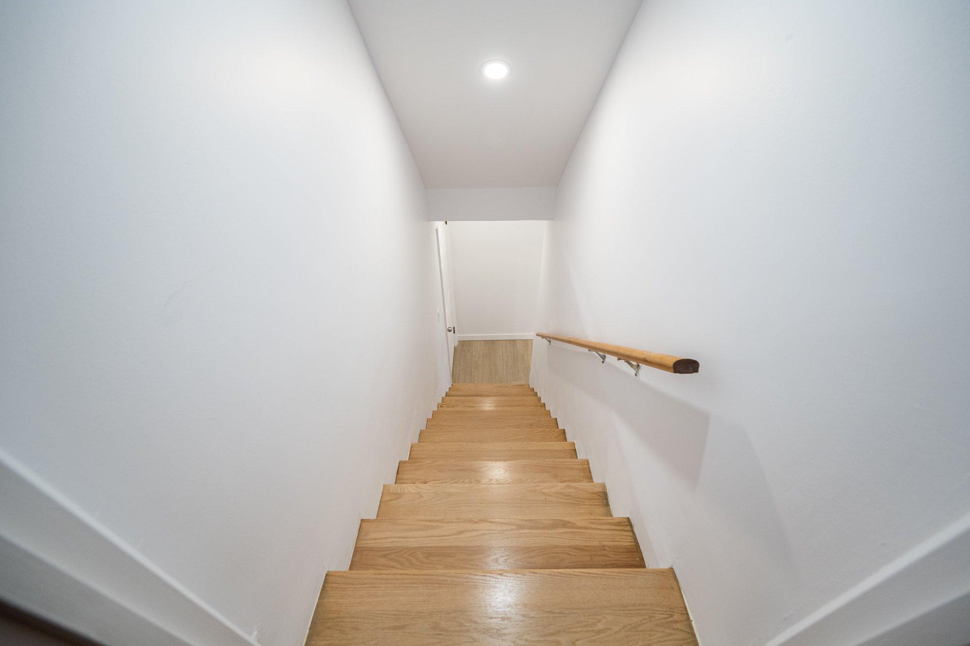 









1046

 - 1048


Rue Mill Hill

,
Laval (Chomedey),




QC
H7W1P4

