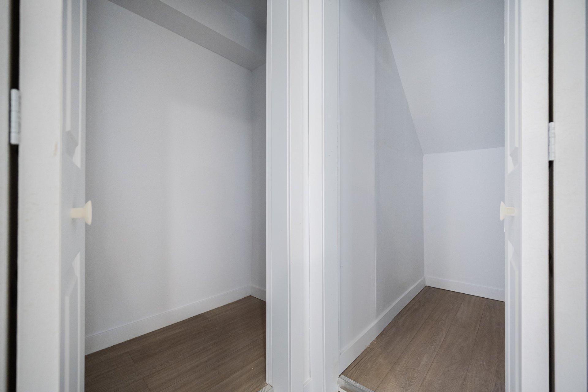 









1046

 - 1048


Rue Mill Hill

,
Laval (Chomedey),




QC
H7W1P4

