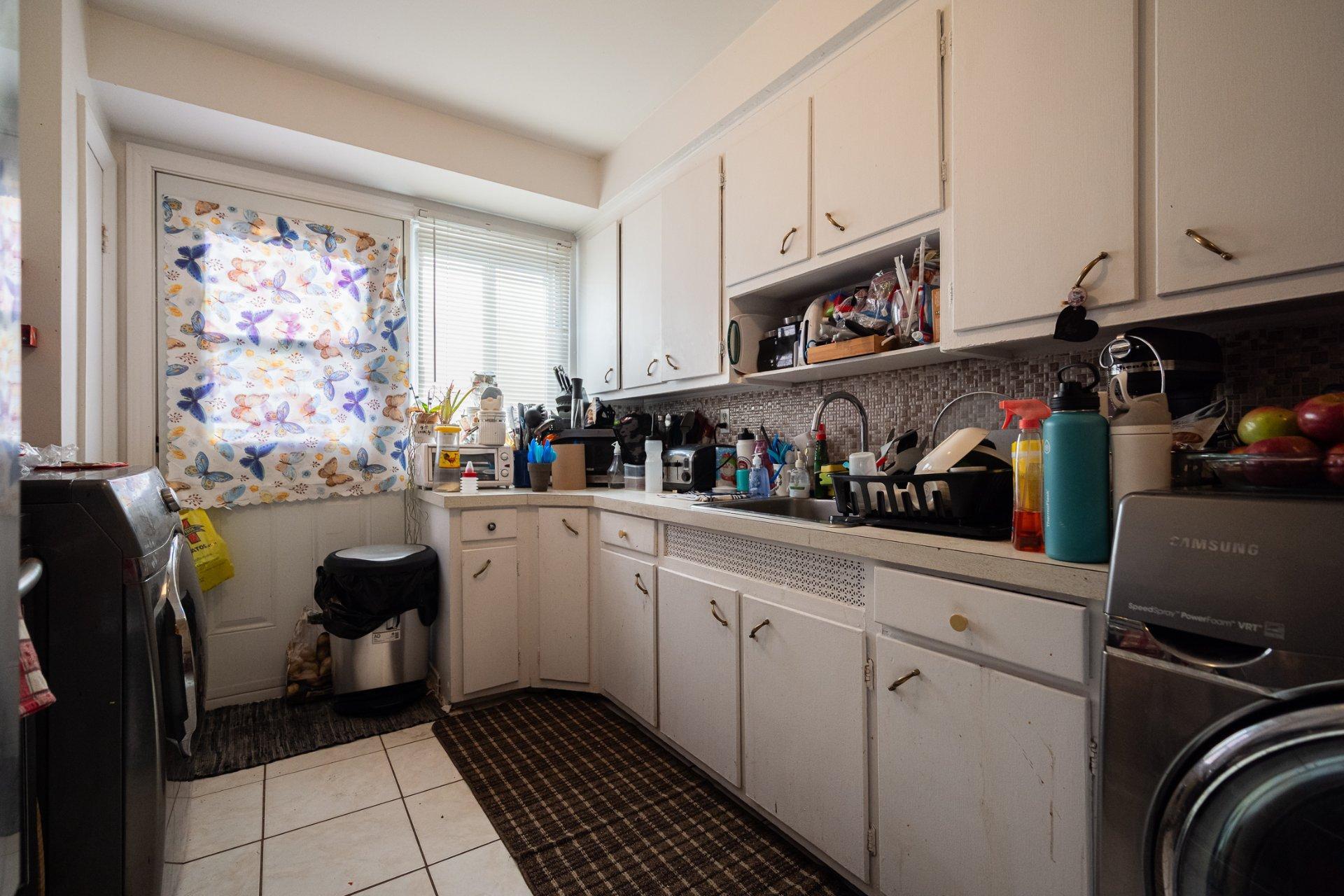 









1046

 - 1048


Rue Mill Hill

,
Laval (Chomedey),




QC
H7W1P4

