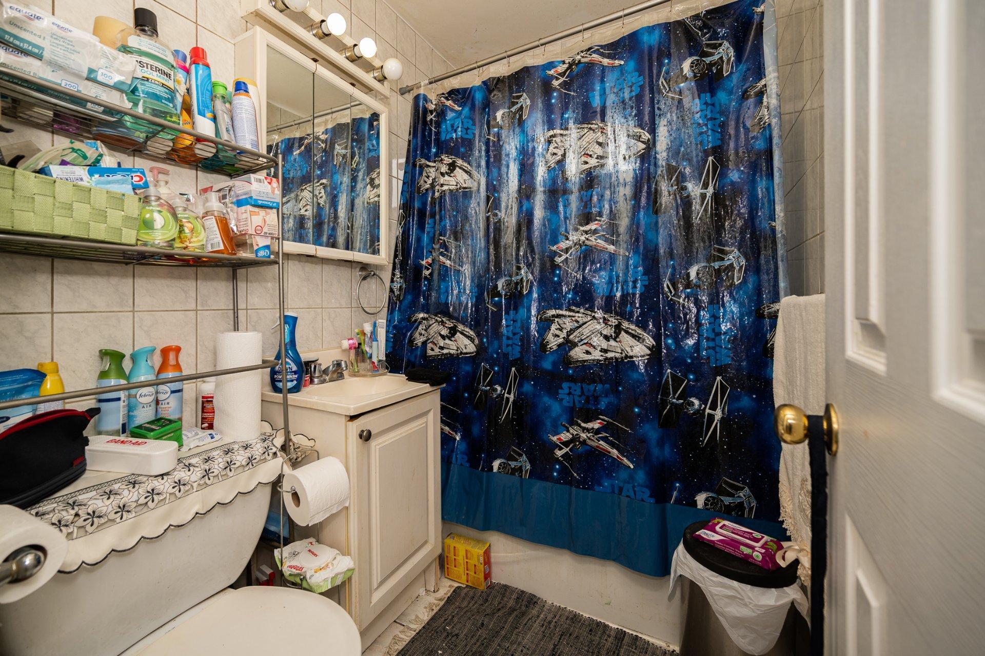 









1046

 - 1048


Rue Mill Hill

,
Laval (Chomedey),




QC
H7W1P4

