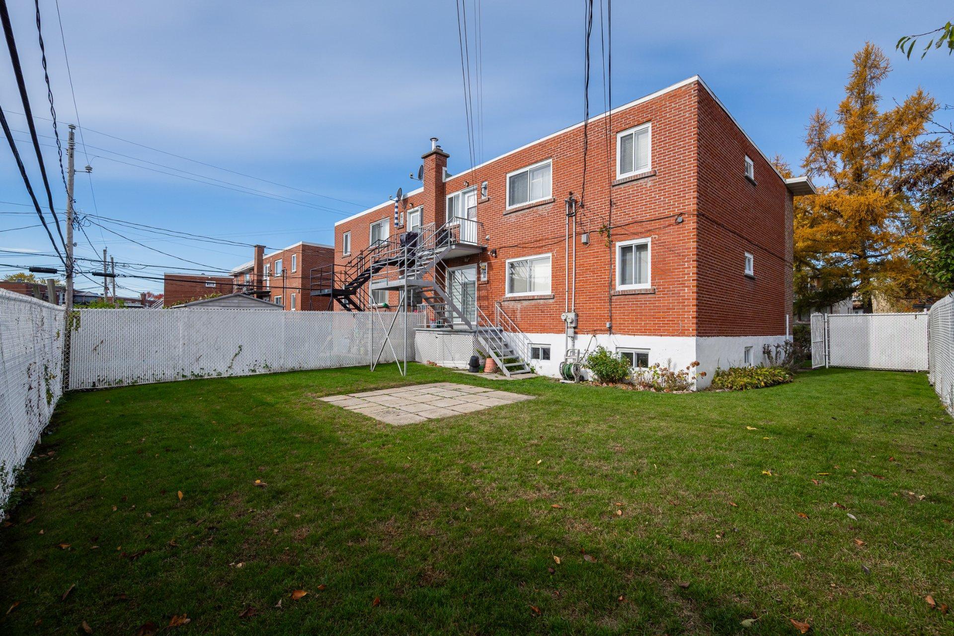 









1046

 - 1048


Rue Mill Hill

,
Laval (Chomedey),




QC
H7W1P4

