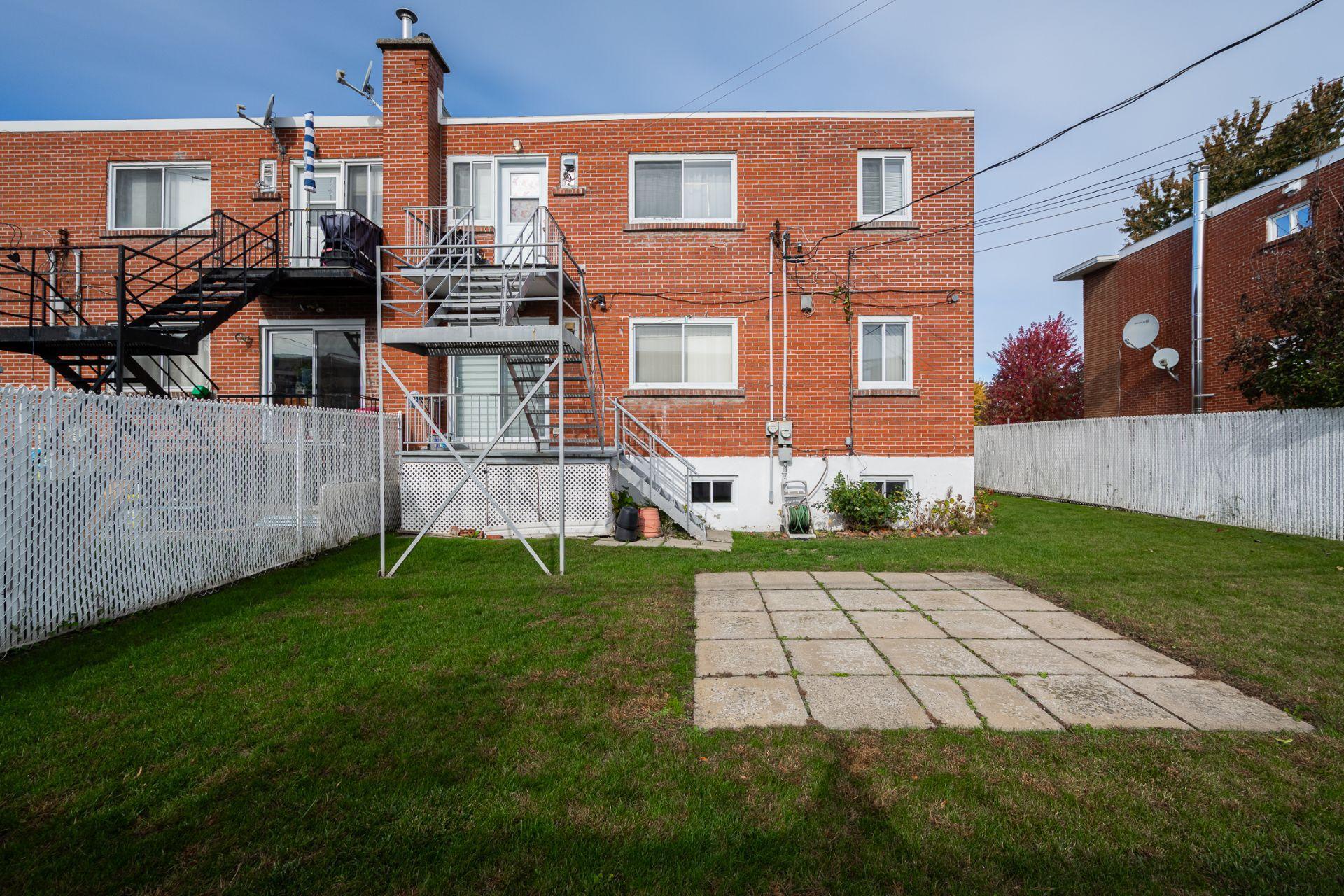 









1046

 - 1048


Rue Mill Hill

,
Laval (Chomedey),




QC
H7W1P4

