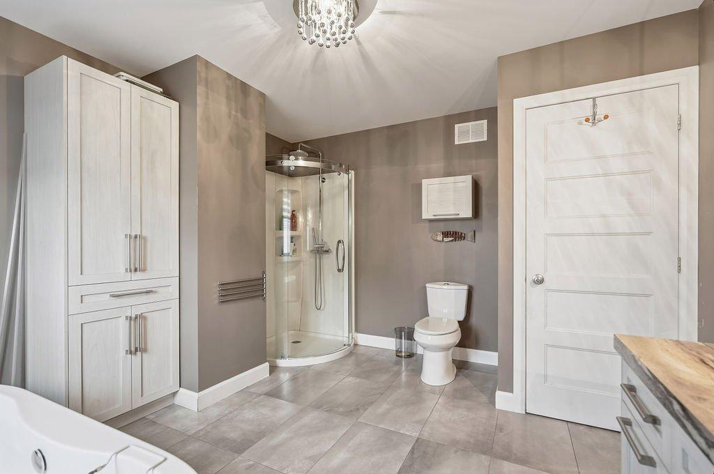 









218


Rue du Parc

,
Saint-Henri,




QC
G0R3E0

