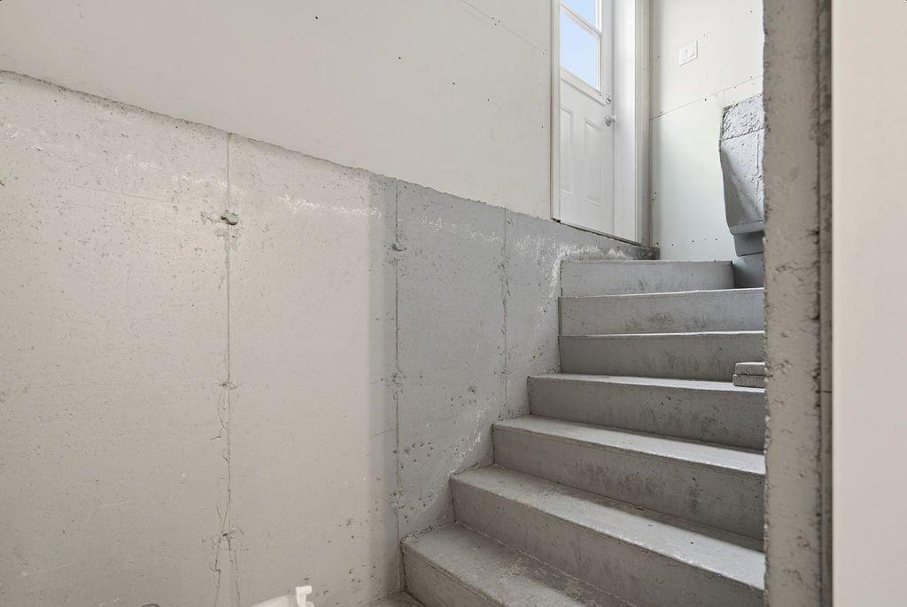 









218


Rue du Parc

,
Saint-Henri,




QC
G0R3E0

