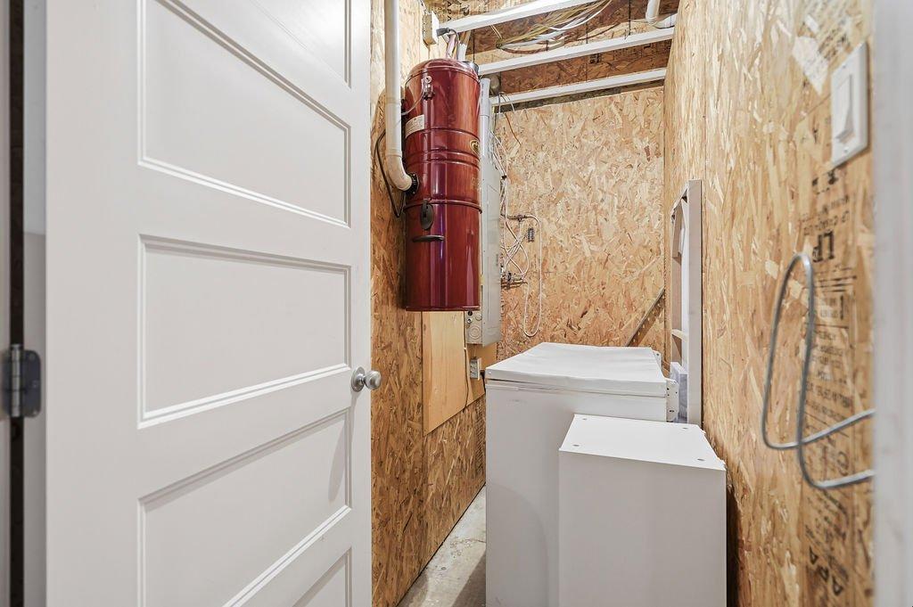 









218


Rue du Parc

,
Saint-Henri,




QC
G0R3E0

