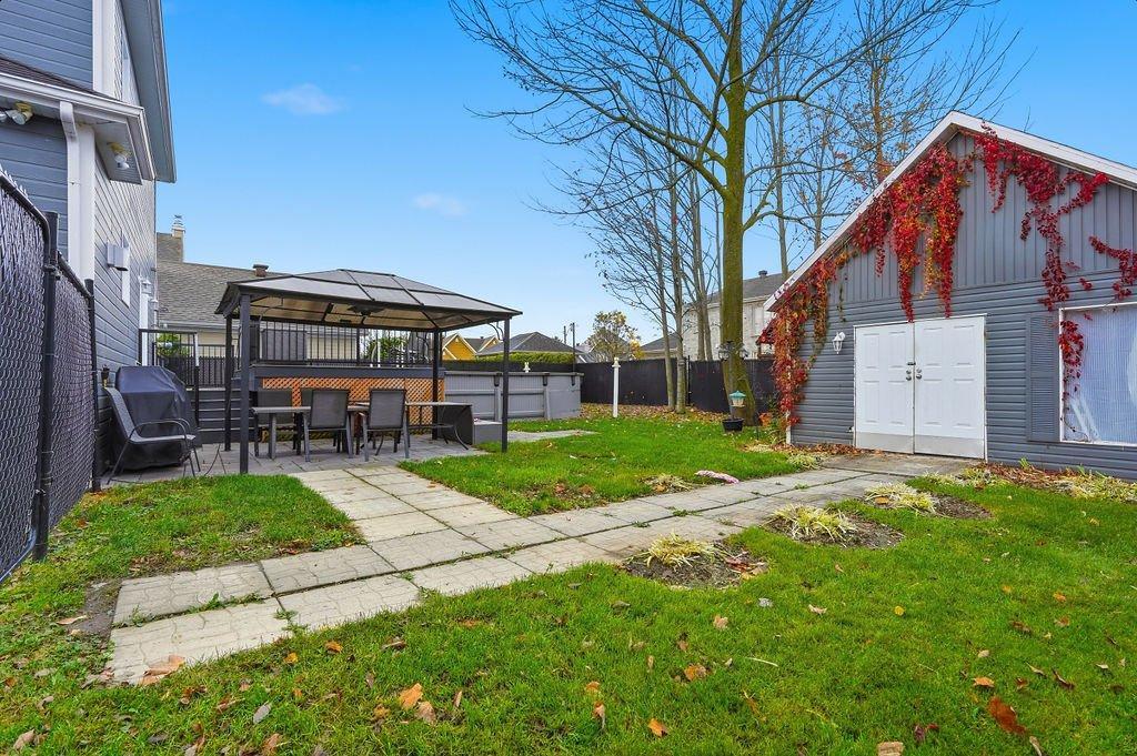 









218


Rue du Parc

,
Saint-Henri,




QC
G0R3E0

