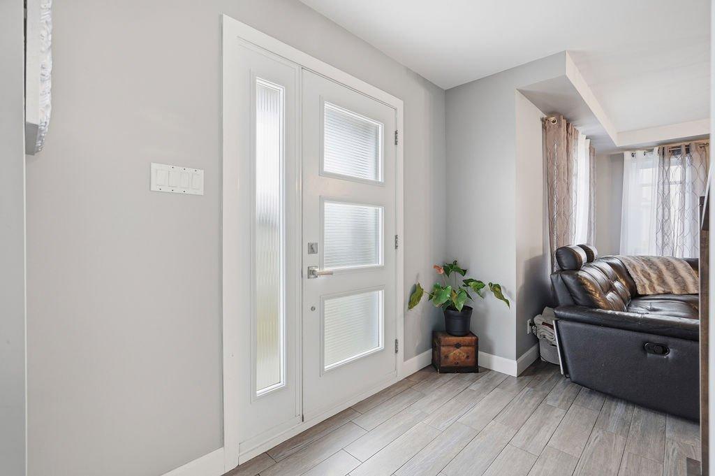 









218


Rue du Parc

,
Saint-Henri,




QC
G0R3E0

