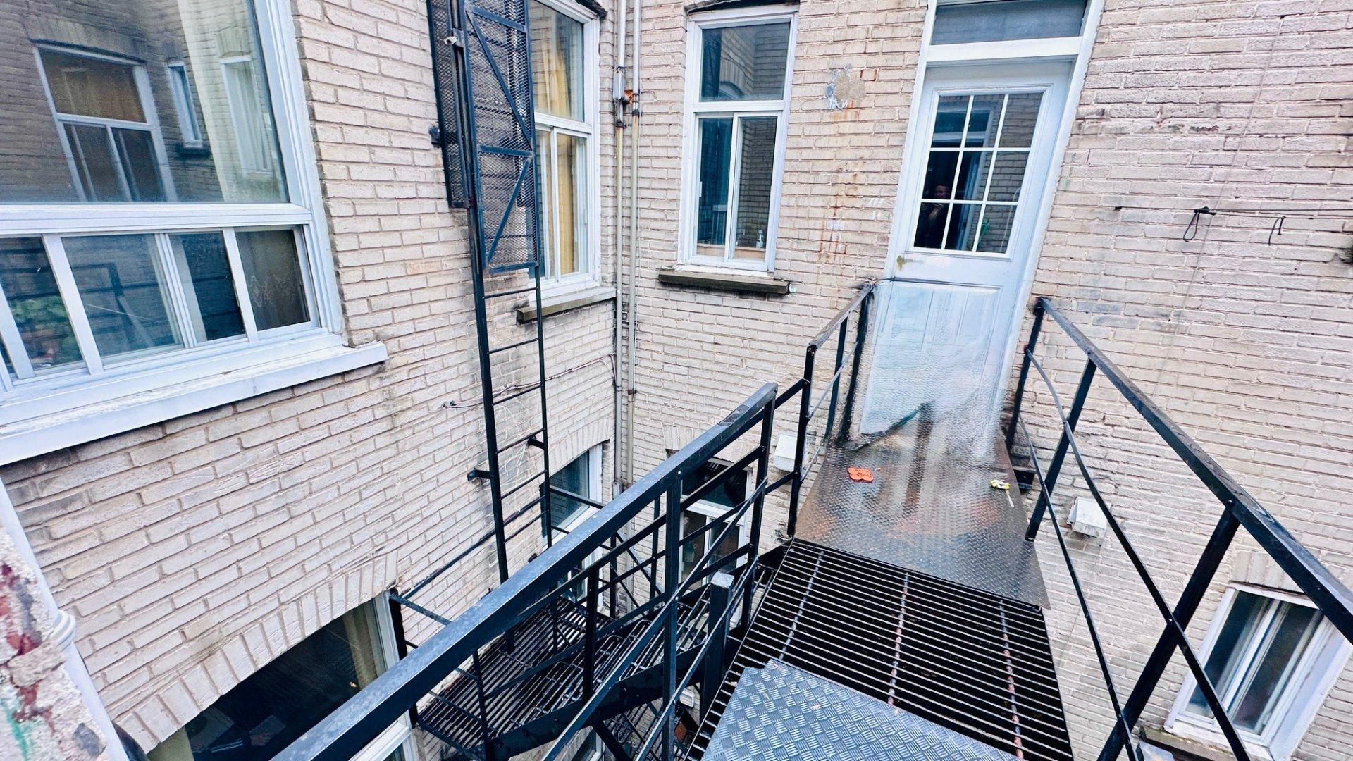 









4578

 - 4582


Rue Clark

,
Montréal (Le Plateau-Mont-Royal),




QC
H2T2T4

