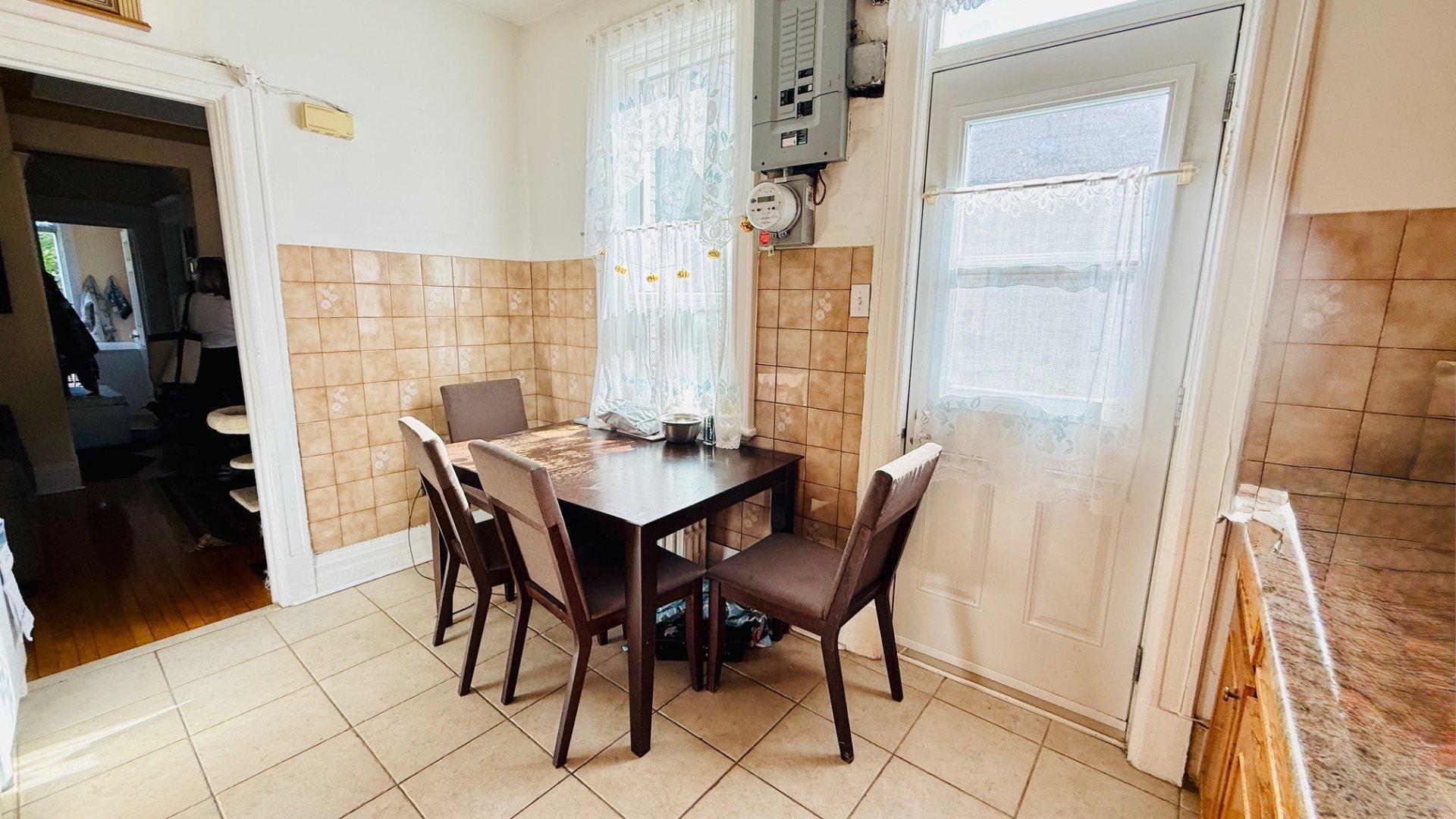 









4578

 - 4582


Rue Clark

,
Montréal (Le Plateau-Mont-Royal),




QC
H2T2T4

