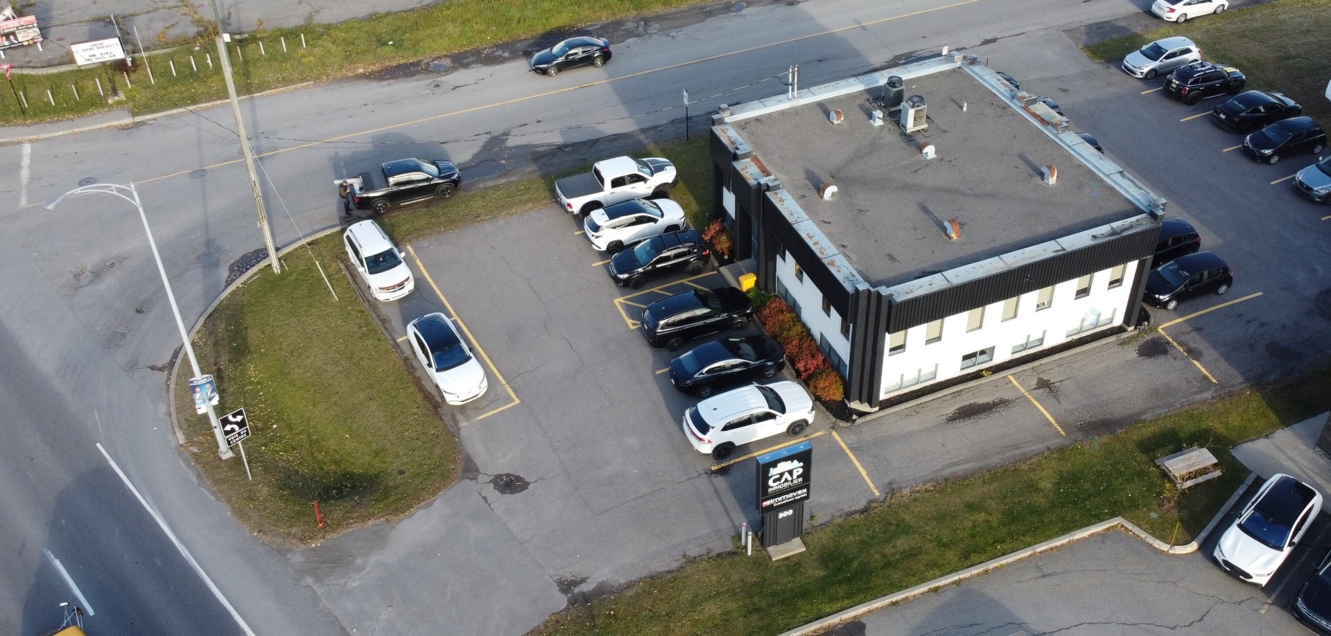 









300


Boul. Lachapelle

,
Saint-Jérôme,




QC
J7Z7L2

