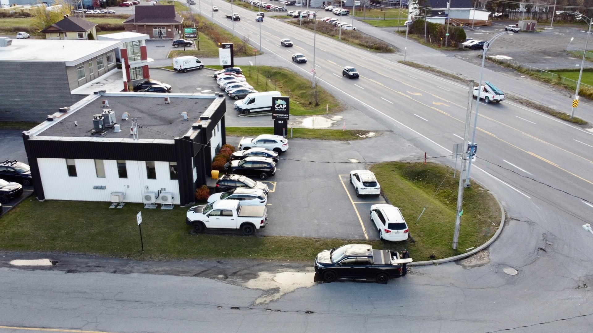 









300


Boul. Lachapelle

,
Saint-Jérôme,




QC
J7Z7L2

