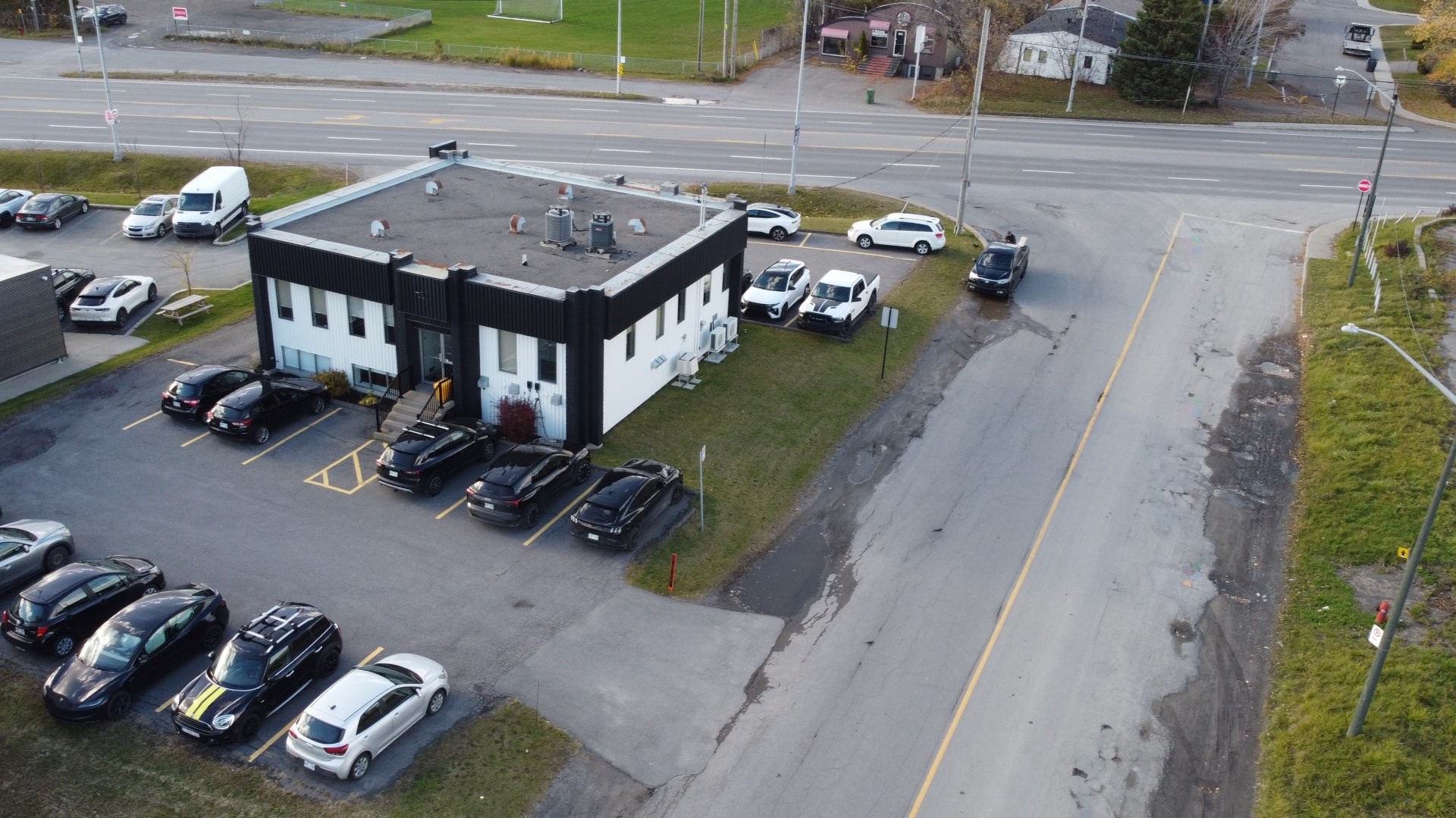 









300


Boul. Lachapelle

,
Saint-Jérôme,




QC
J7Z7L2

