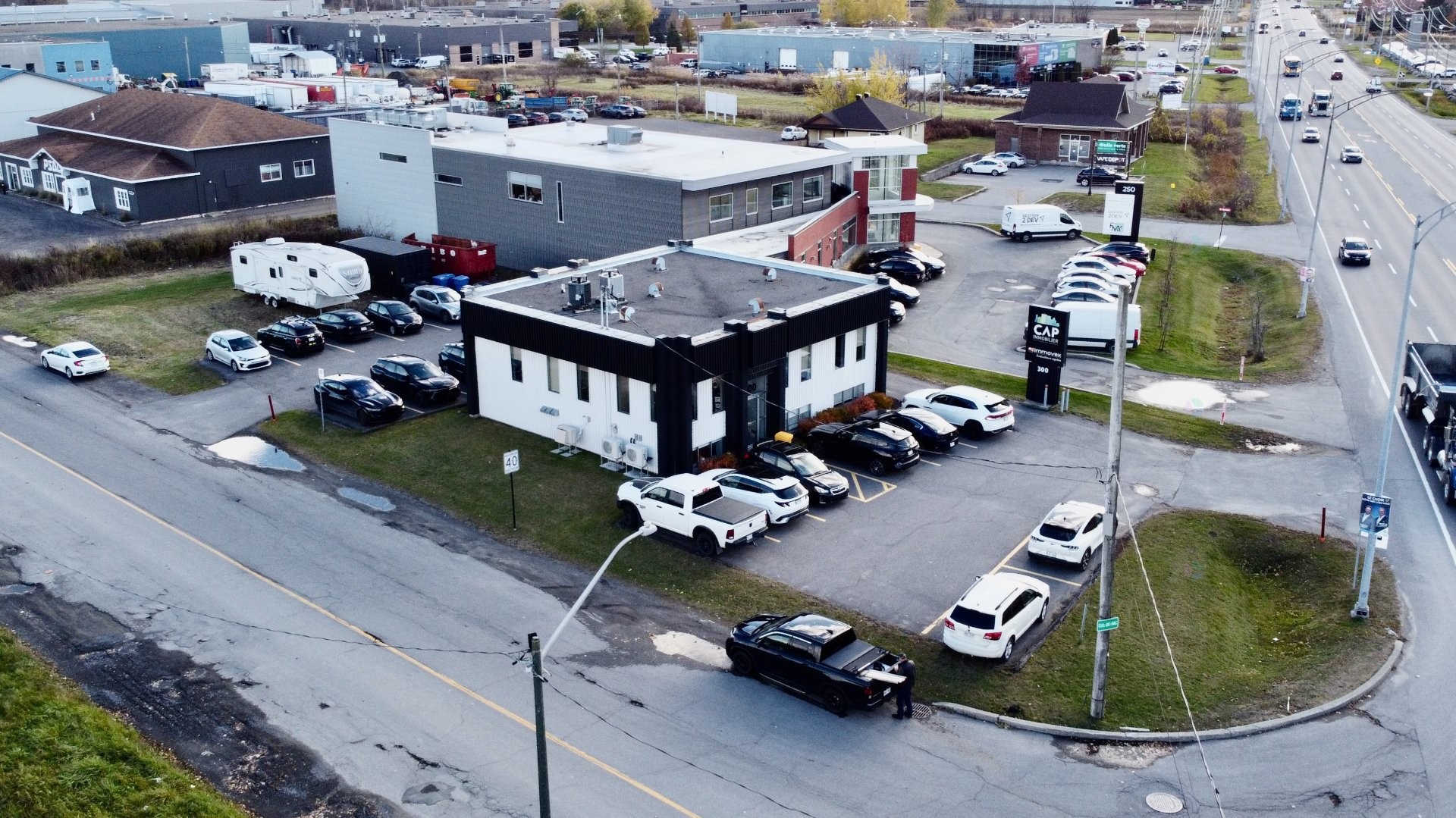 









300


Boul. Lachapelle

,
Saint-Jérôme,




QC
J7Z7L2

