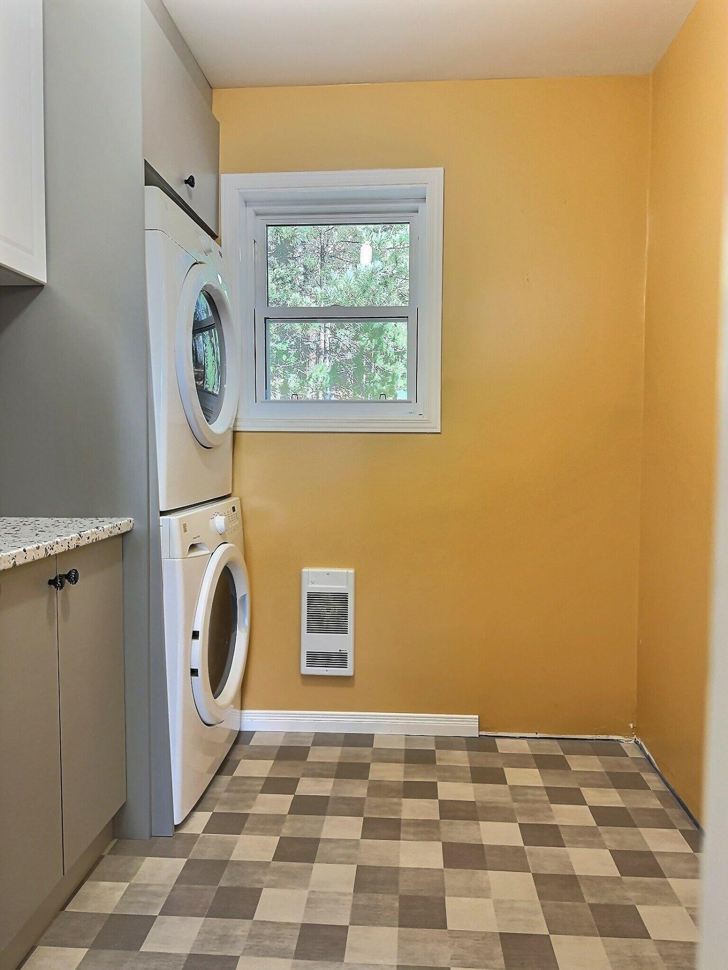 









497


Ch. du Lac-de-l'Argentier

,
Fugèreville,




QC
J0Z2A0

