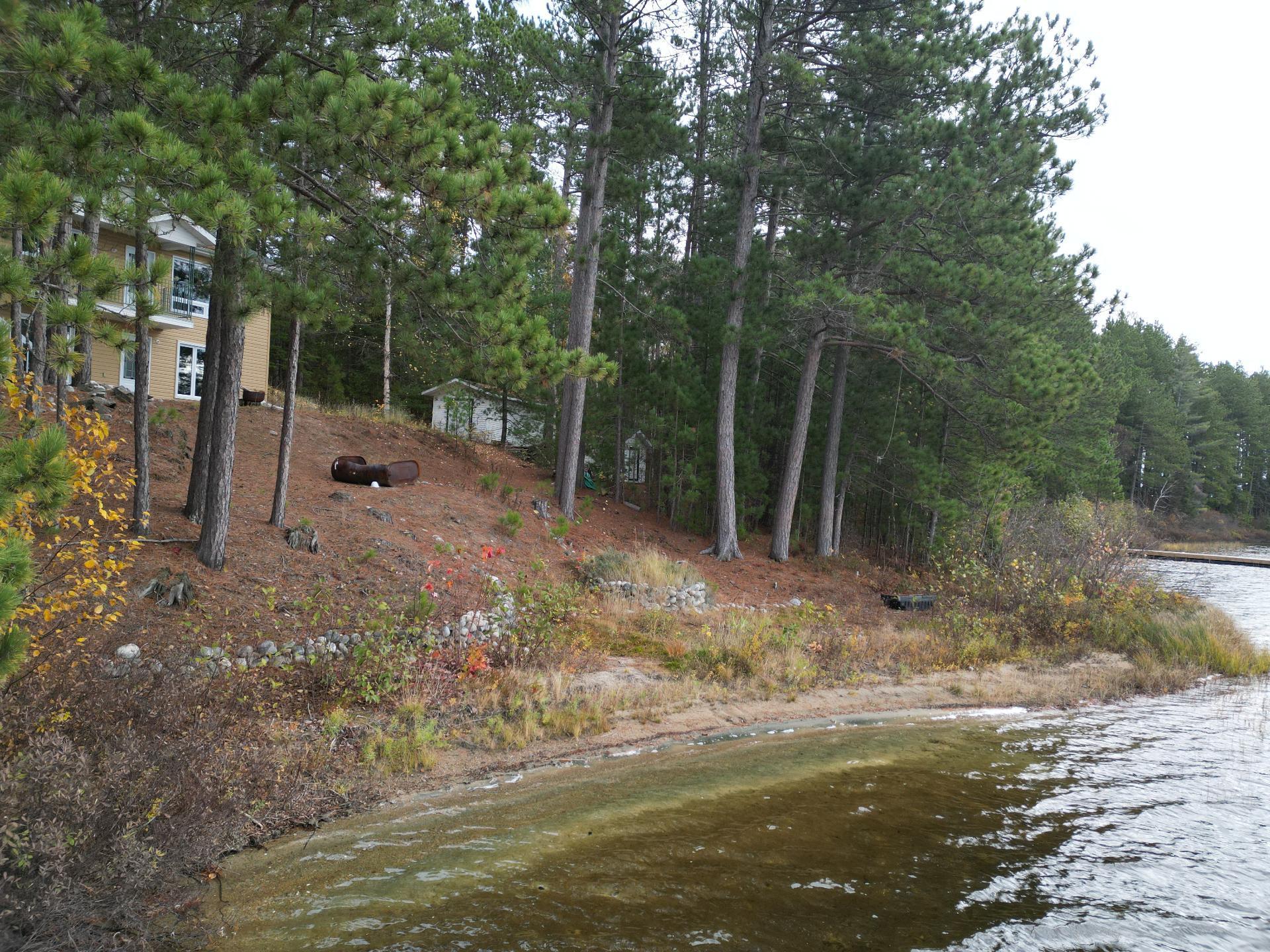 









497


Ch. du Lac-de-l'Argentier

,
Fugèreville,




QC
J0Z2A0

