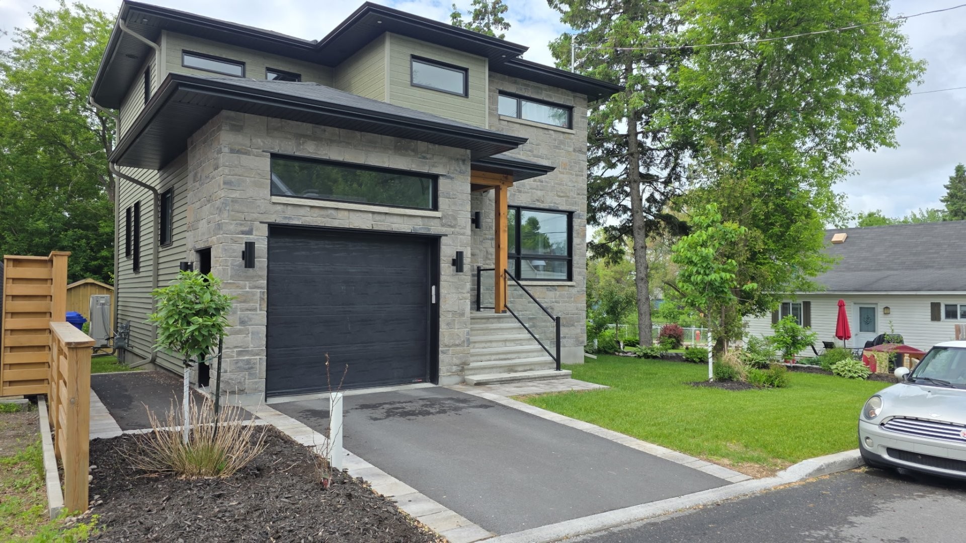 









12


Rue Derwin

,
Gatineau (Aylmer),




QC
J9H3A1

