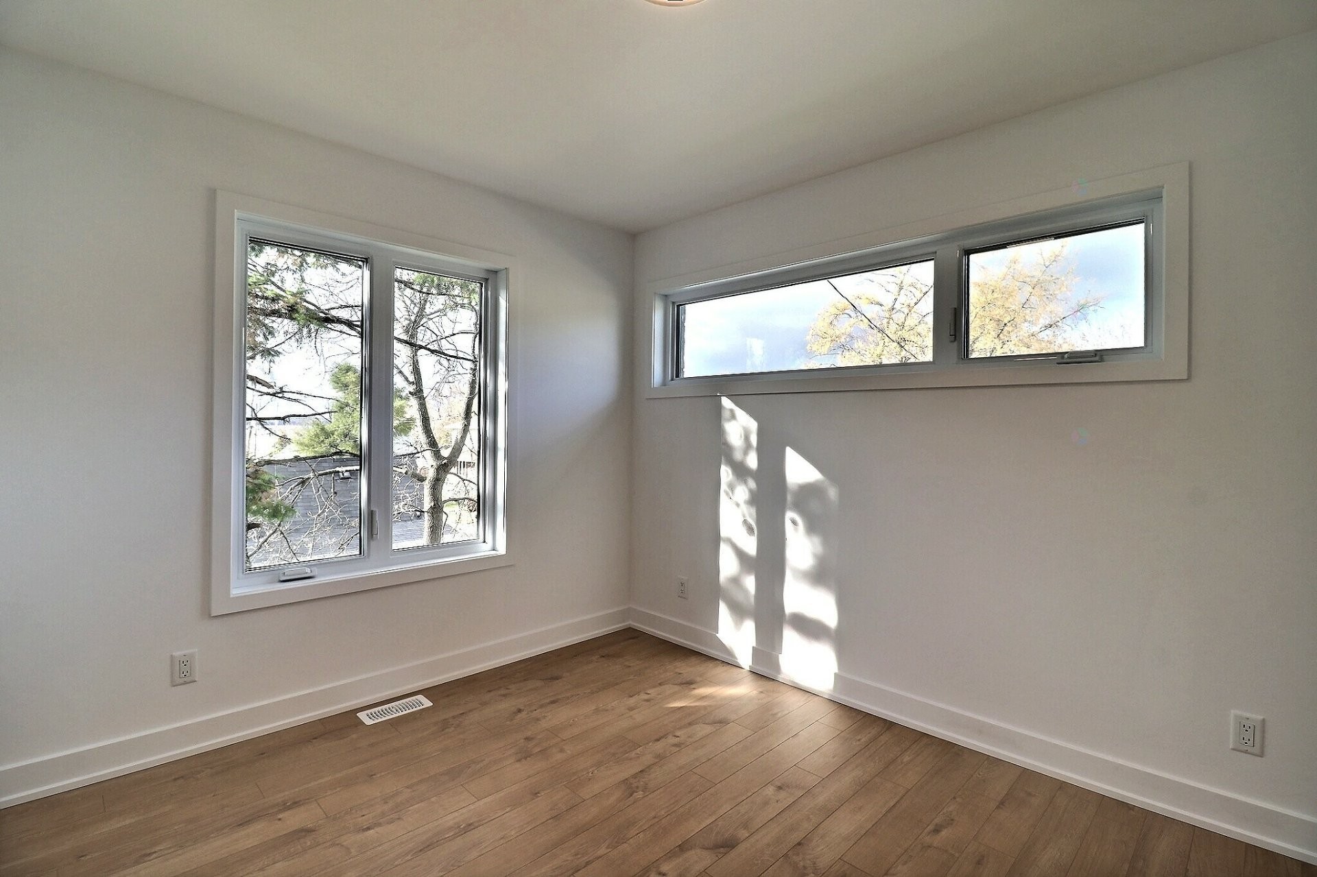 









12


Rue Derwin

,
Gatineau (Aylmer),




QC
J9H3A1

