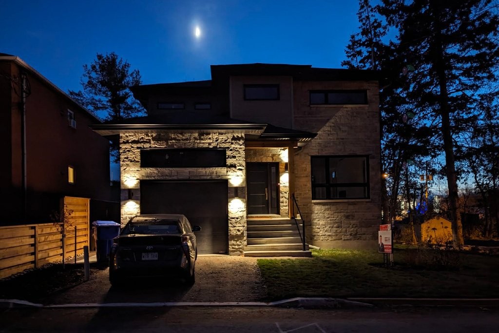 









12


Rue Derwin

,
Gatineau (Aylmer),




QC
J9H3A1

