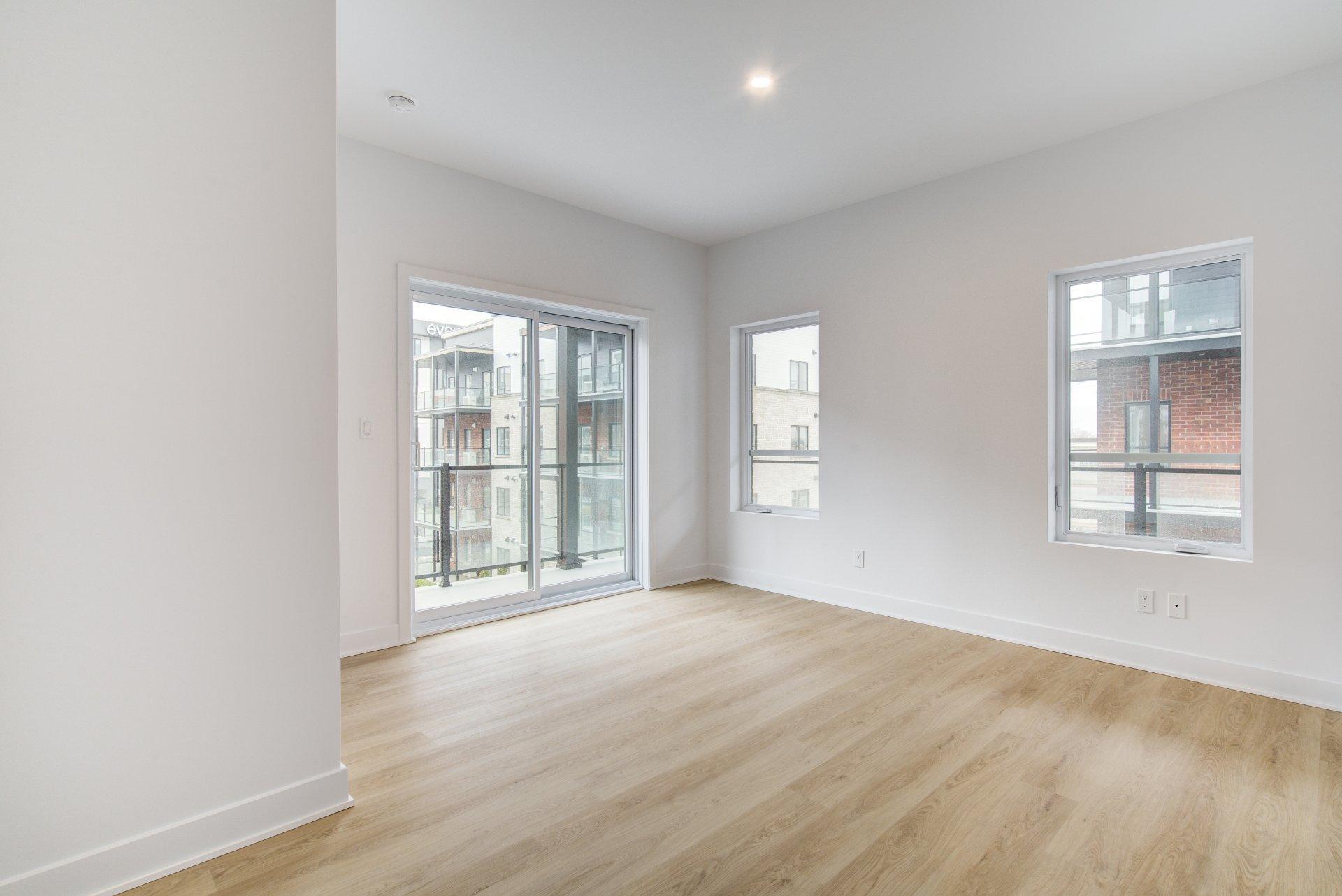 









210


Rue St-Paul

, 403,
Saint-Jean-sur-Richelieu,




QC
J3B0L5

