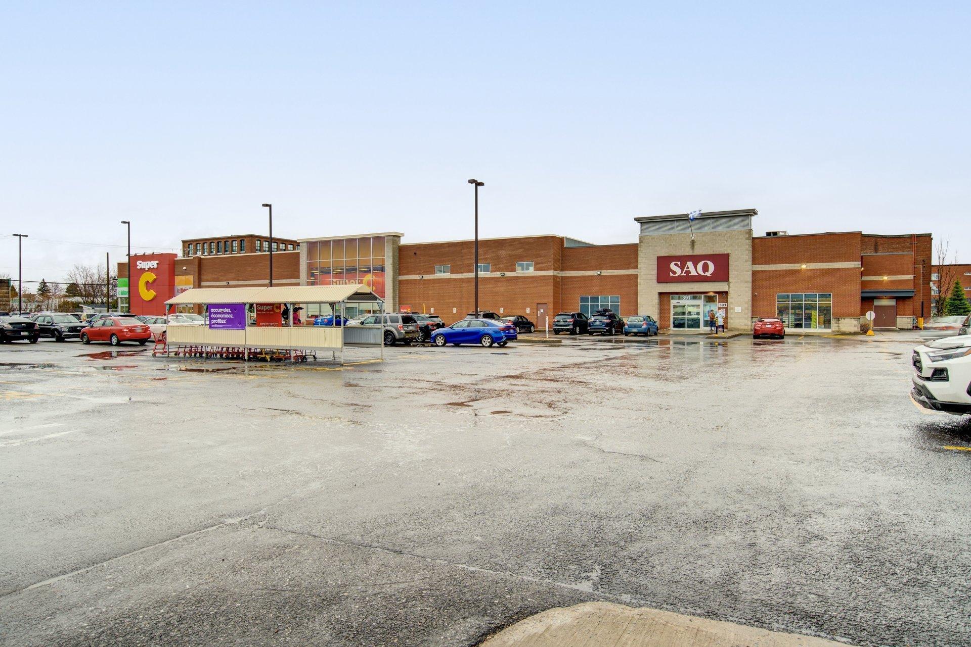 









210


Rue St-Paul

, 403,
Saint-Jean-sur-Richelieu,




QC
J3B0L5

