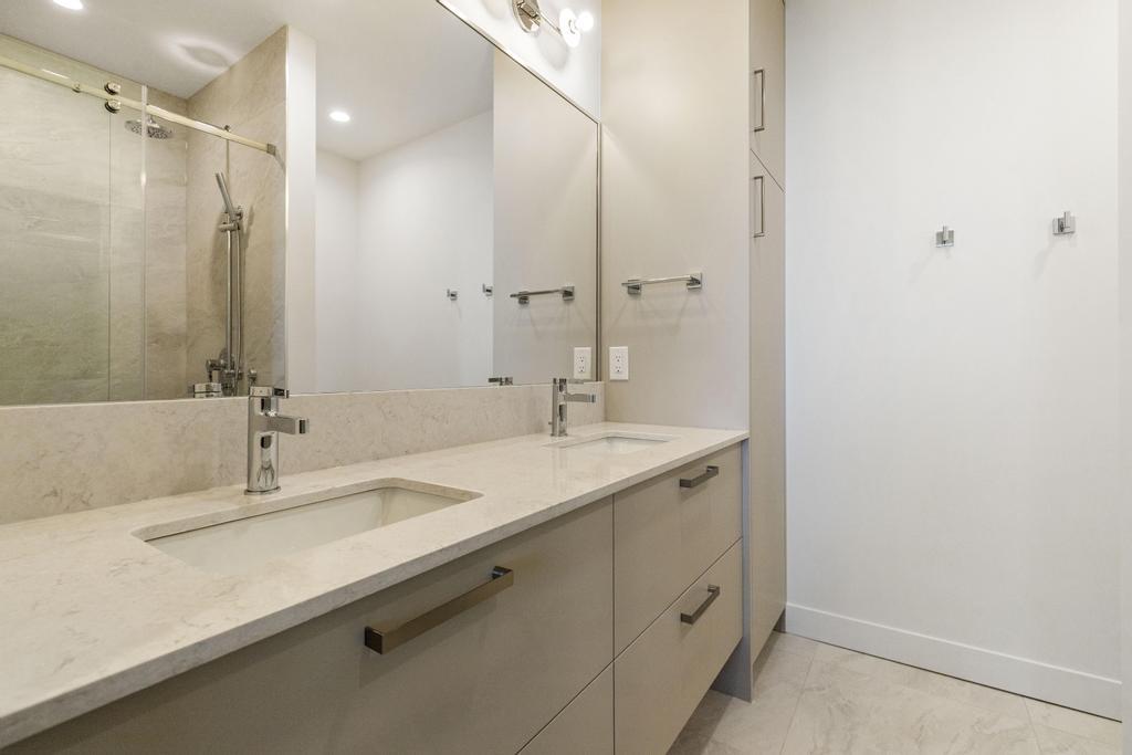 









3340


Lakeshore

Road, 509,
Kelowna,




BC
V1W 0H6

