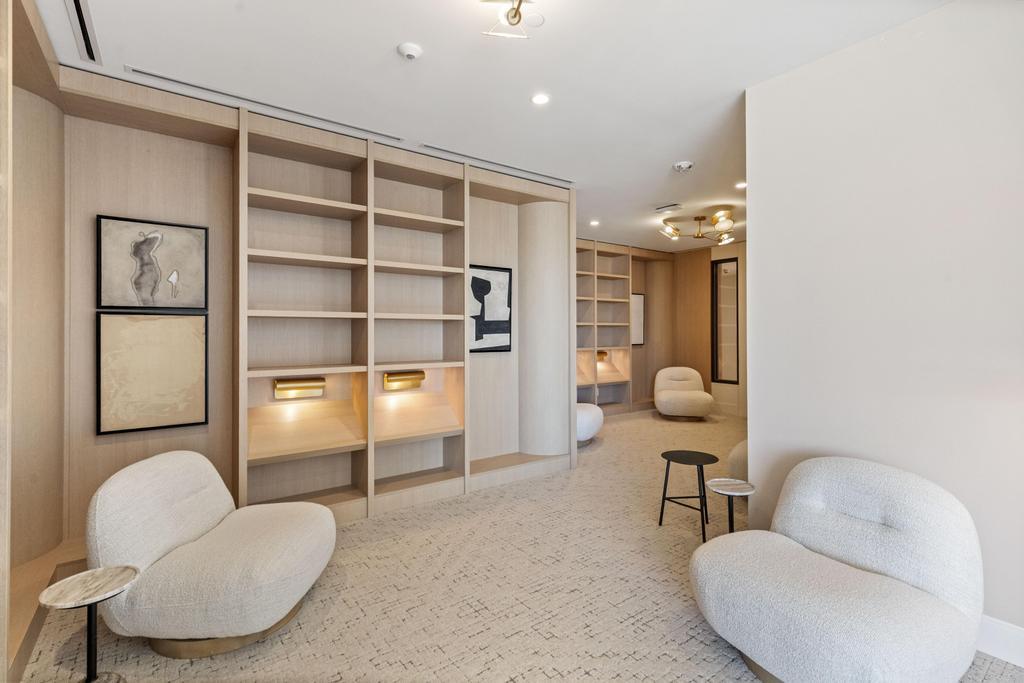 









3340


Lakeshore

Road, 509,
Kelowna,




BC
V1W 0H6

