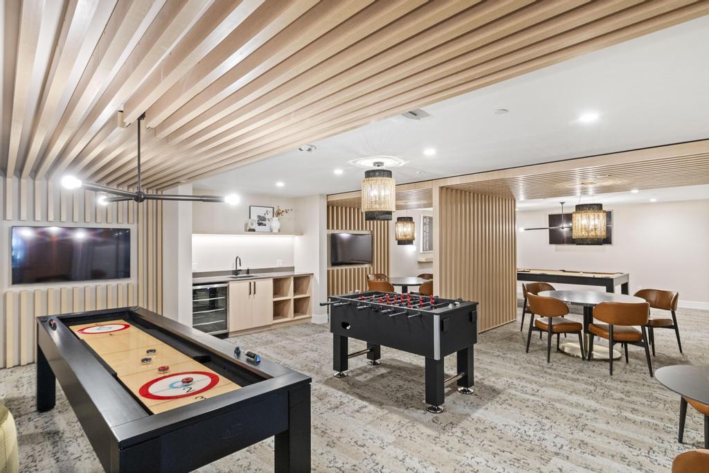 









3340


Lakeshore

Road, 509,
Kelowna,




BC
V1W 0H6

