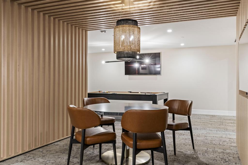 









3340


Lakeshore

Road, 509,
Kelowna,




BC
V1W 0H6

