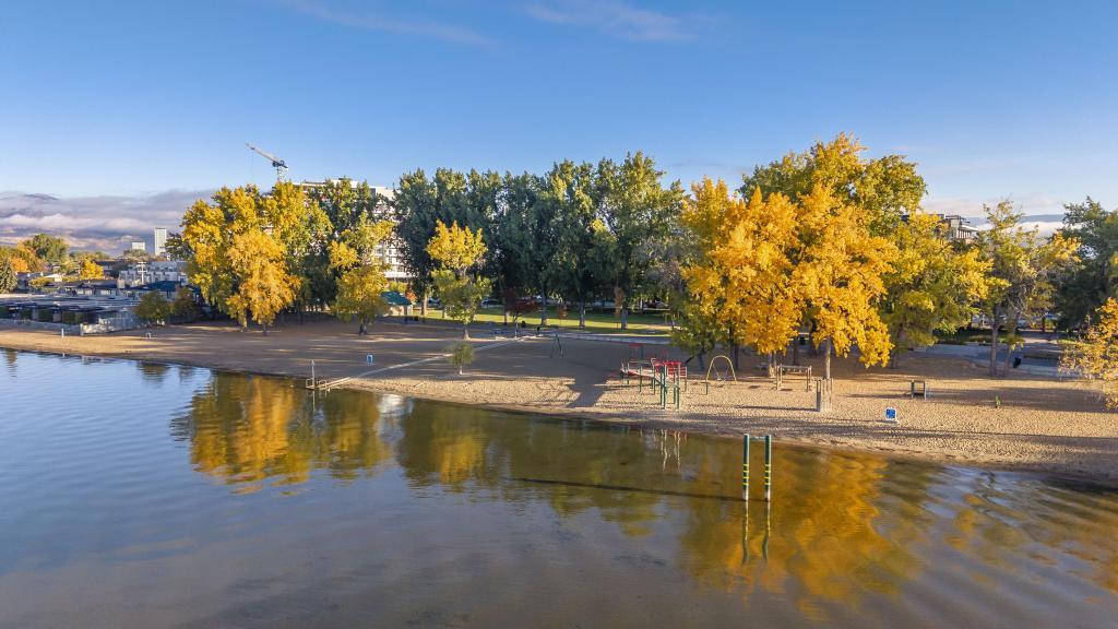 









3340


Lakeshore

Road, 509,
Kelowna,




BC
V1W 0H6

