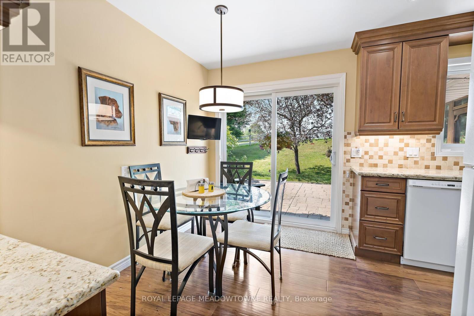 












12506 EIGHTH LINE

,
Halton Hills,




Ontario
L7G4S4

