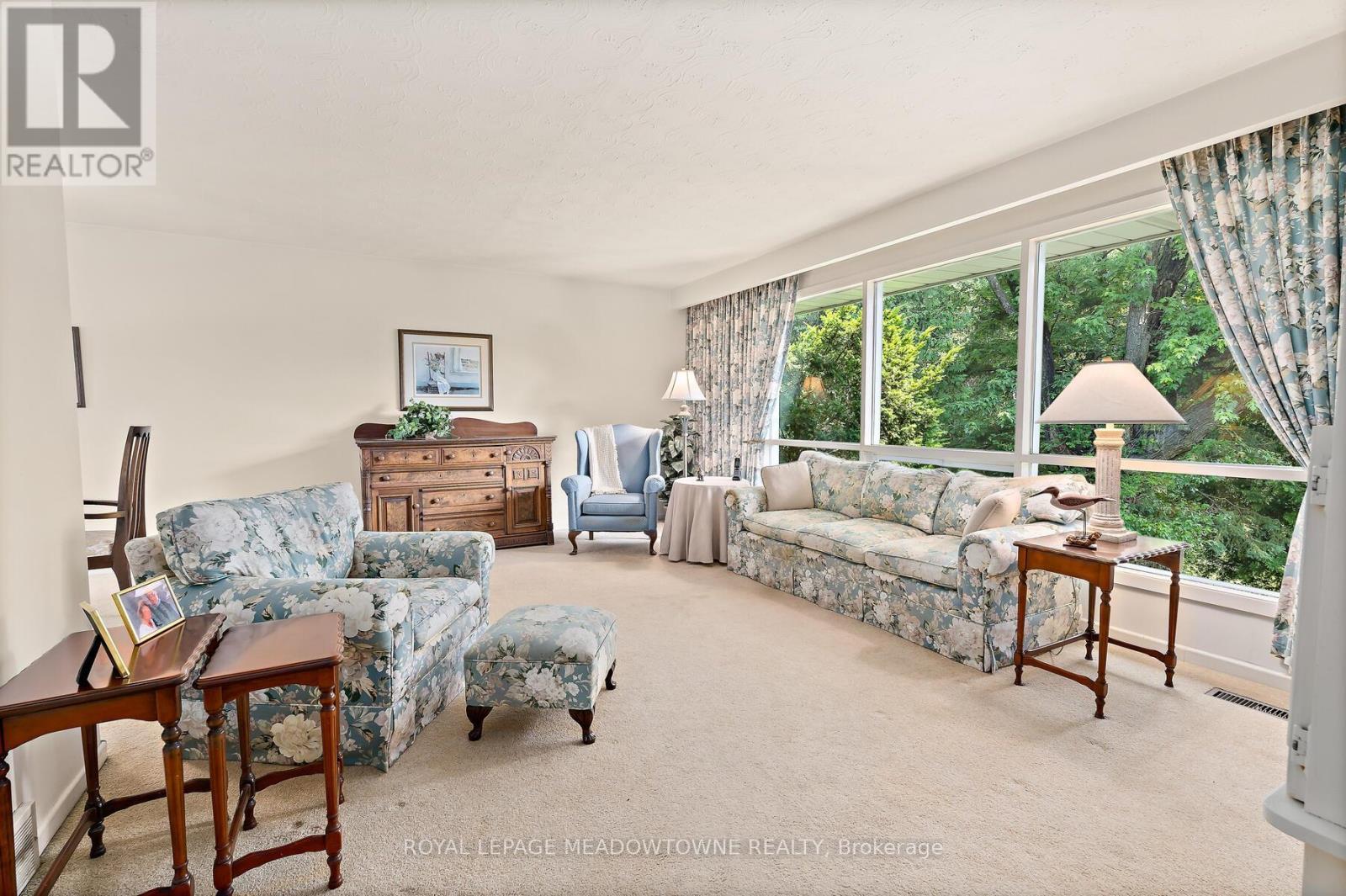 












12506 EIGHTH LINE

,
Halton Hills,




Ontario
L7G4S4

