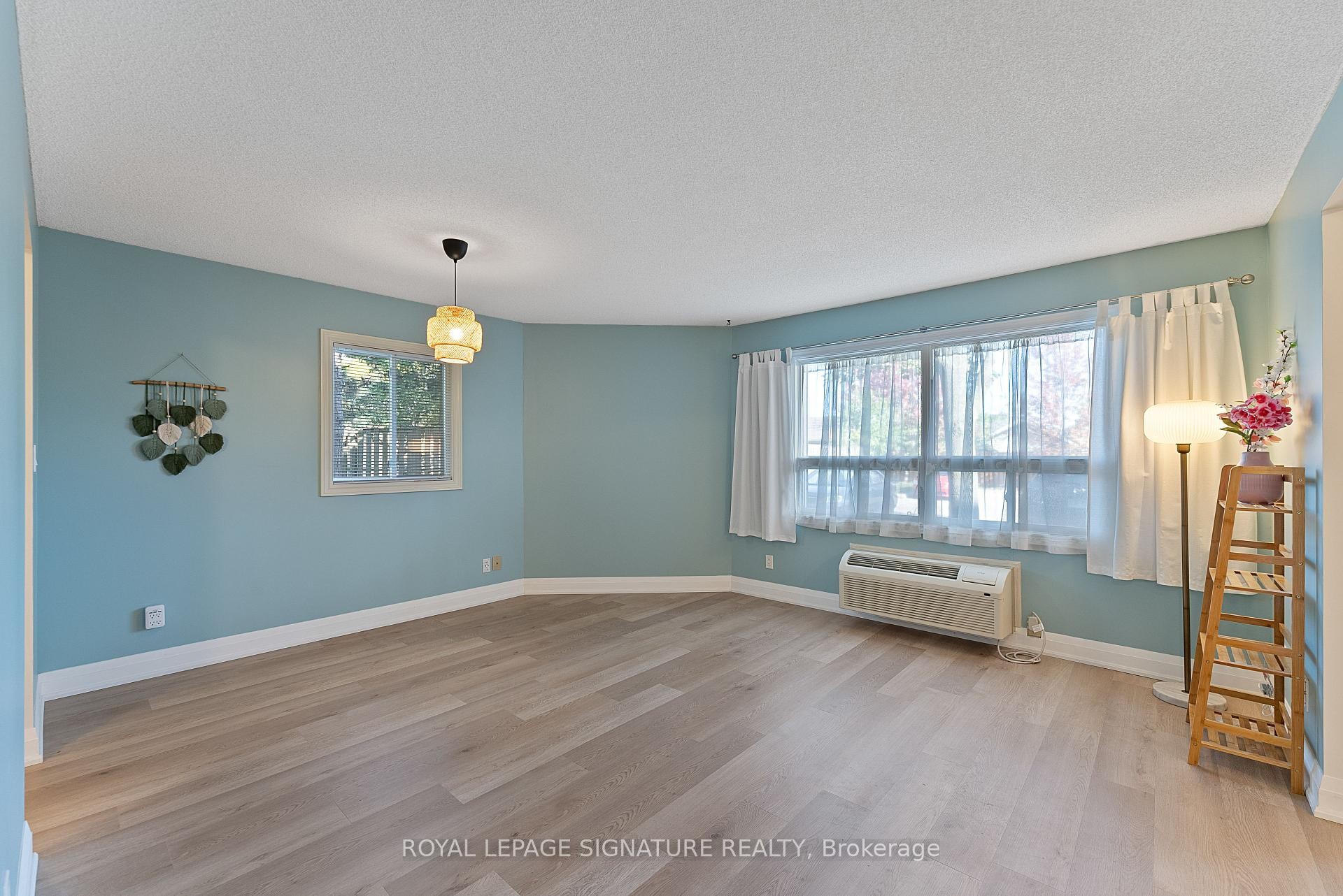 









30


Hugo

Crescent, 110,
Kitchener,




ON
N2M 3Z2

