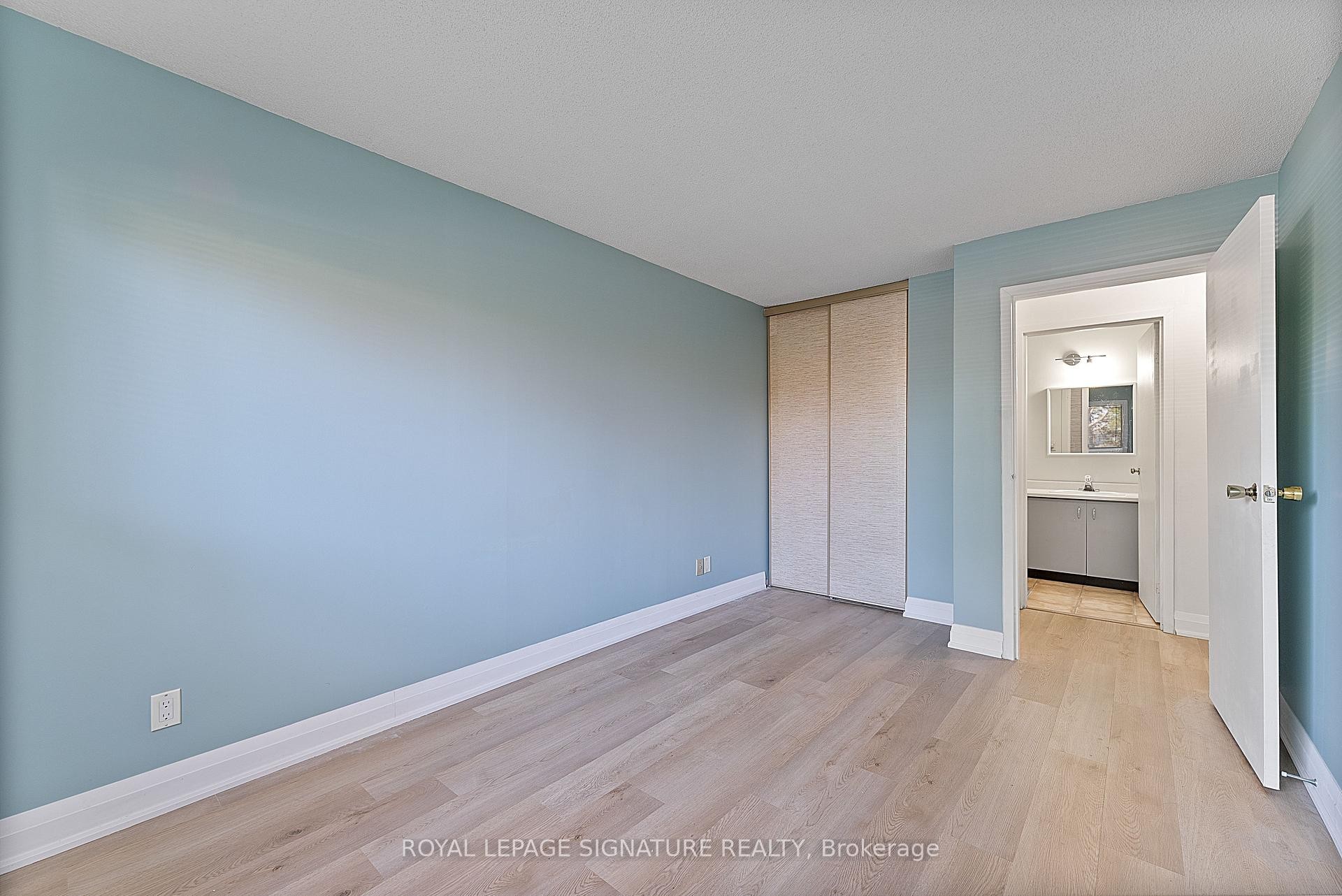 









30


Hugo

Crescent, 110,
Kitchener,




ON
N2M 3Z2

