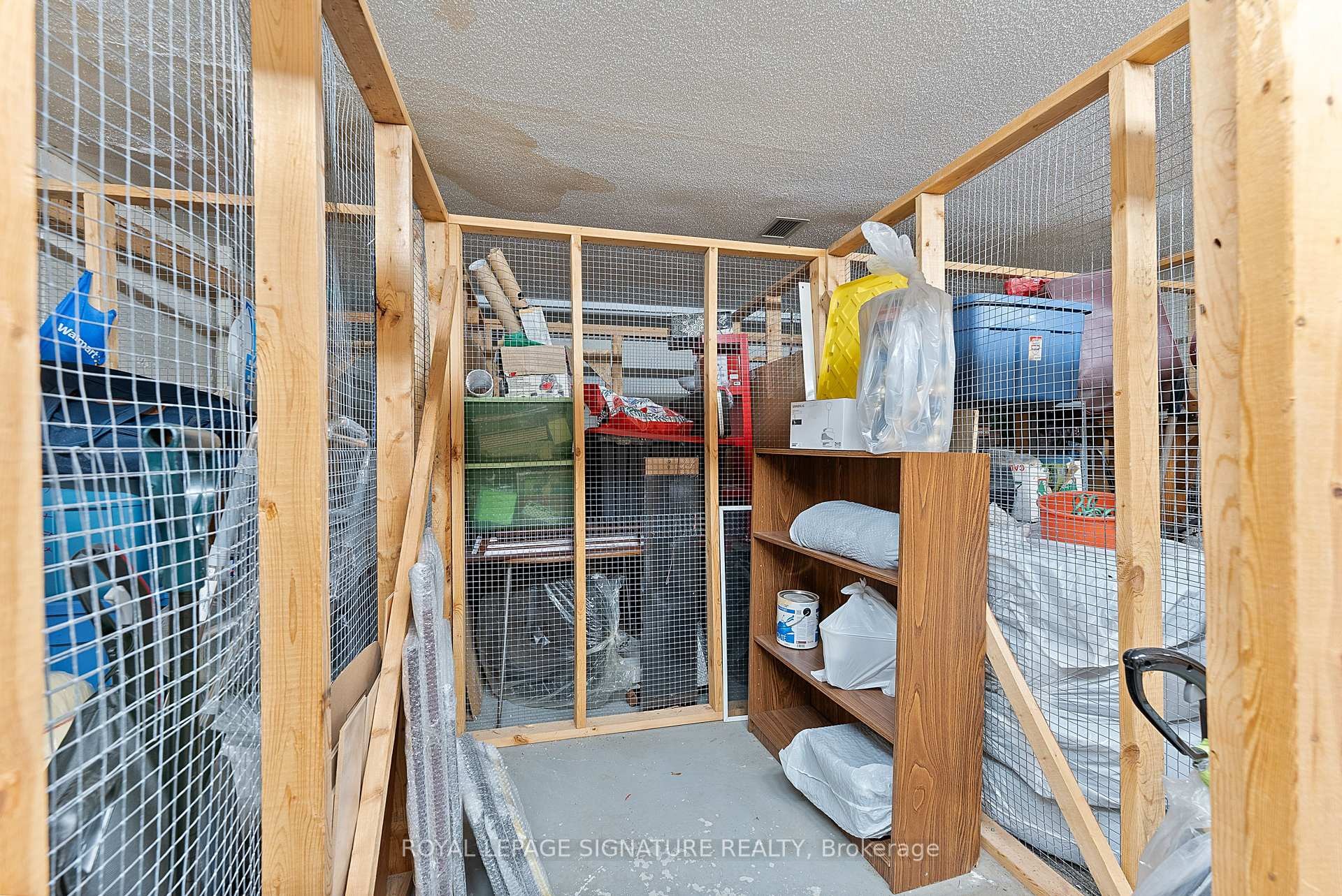 









30


Hugo

Crescent, 110,
Kitchener,




ON
N2M 3Z2

