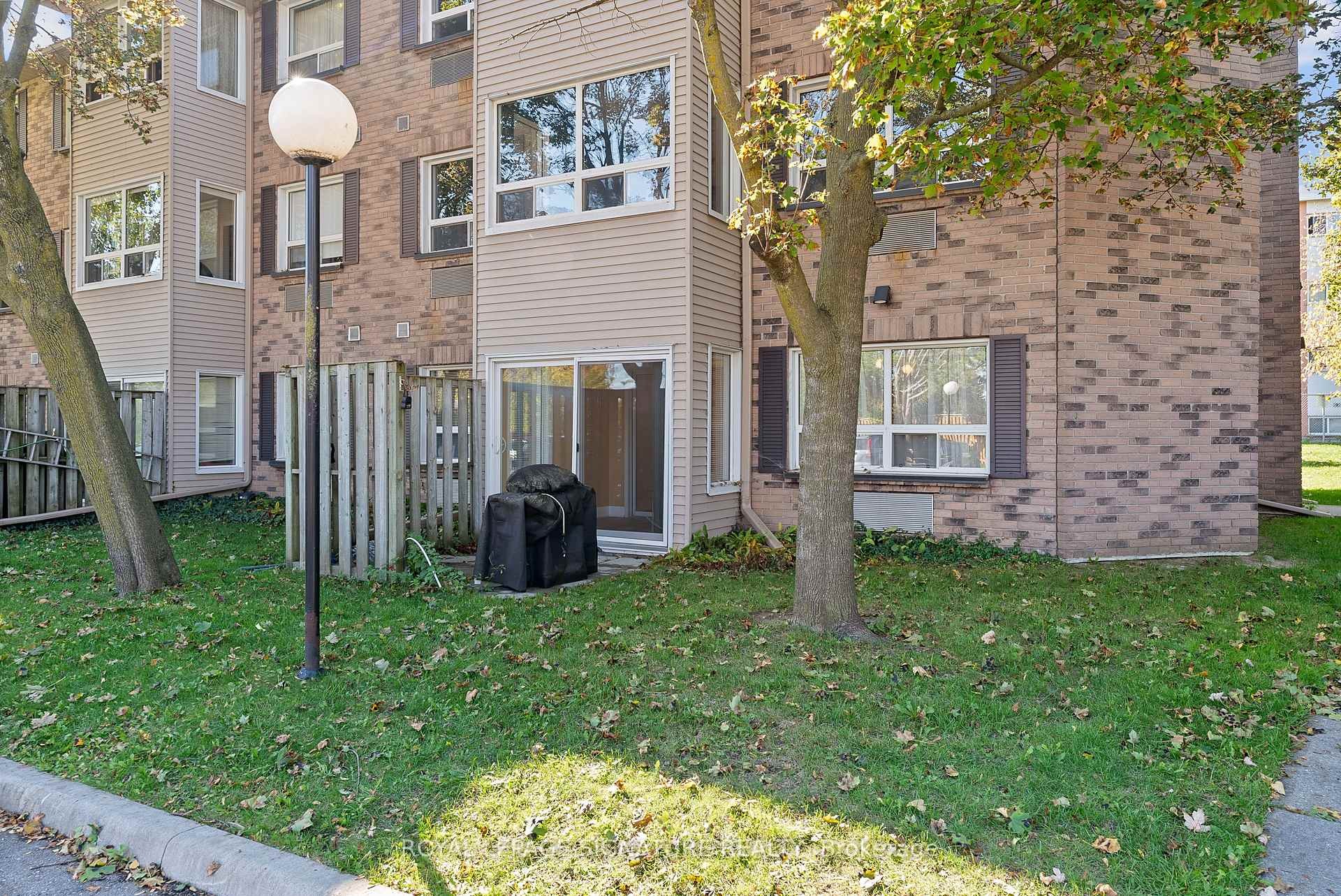 









30


Hugo

Crescent, 110,
Kitchener,




ON
N2M 3Z2

