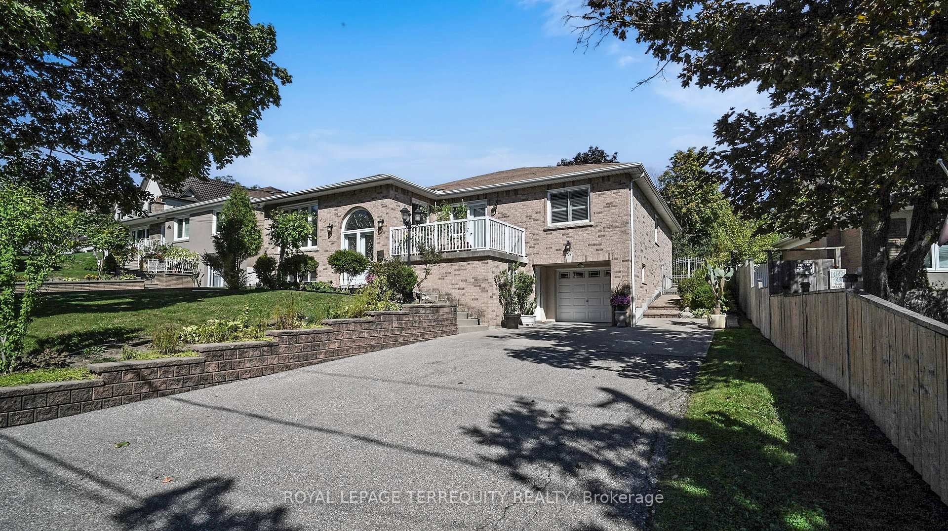 









134


Hadrian

Drive,
Toronto,




ON
M9W 1V4

