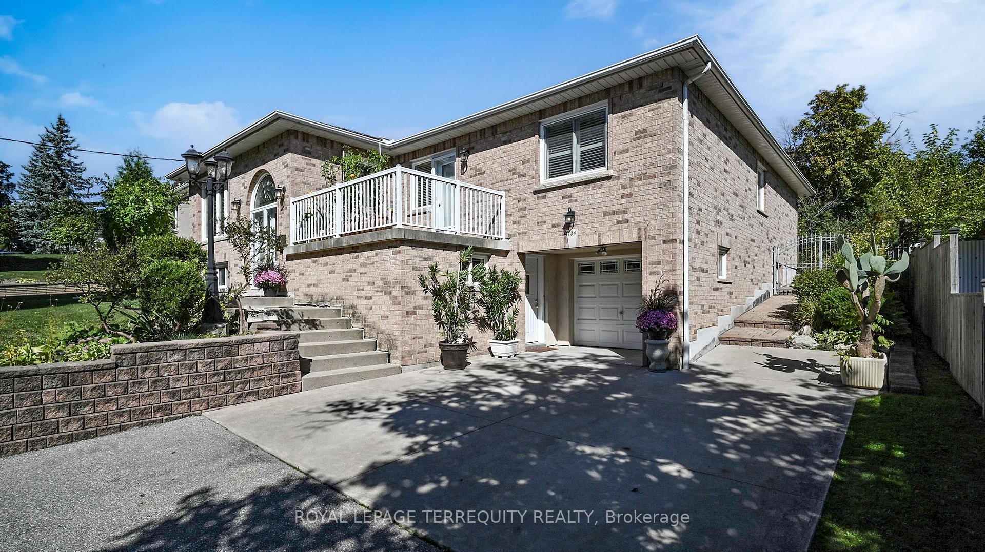 









134


Hadrian

Drive,
Toronto,




ON
M9W 1V4

