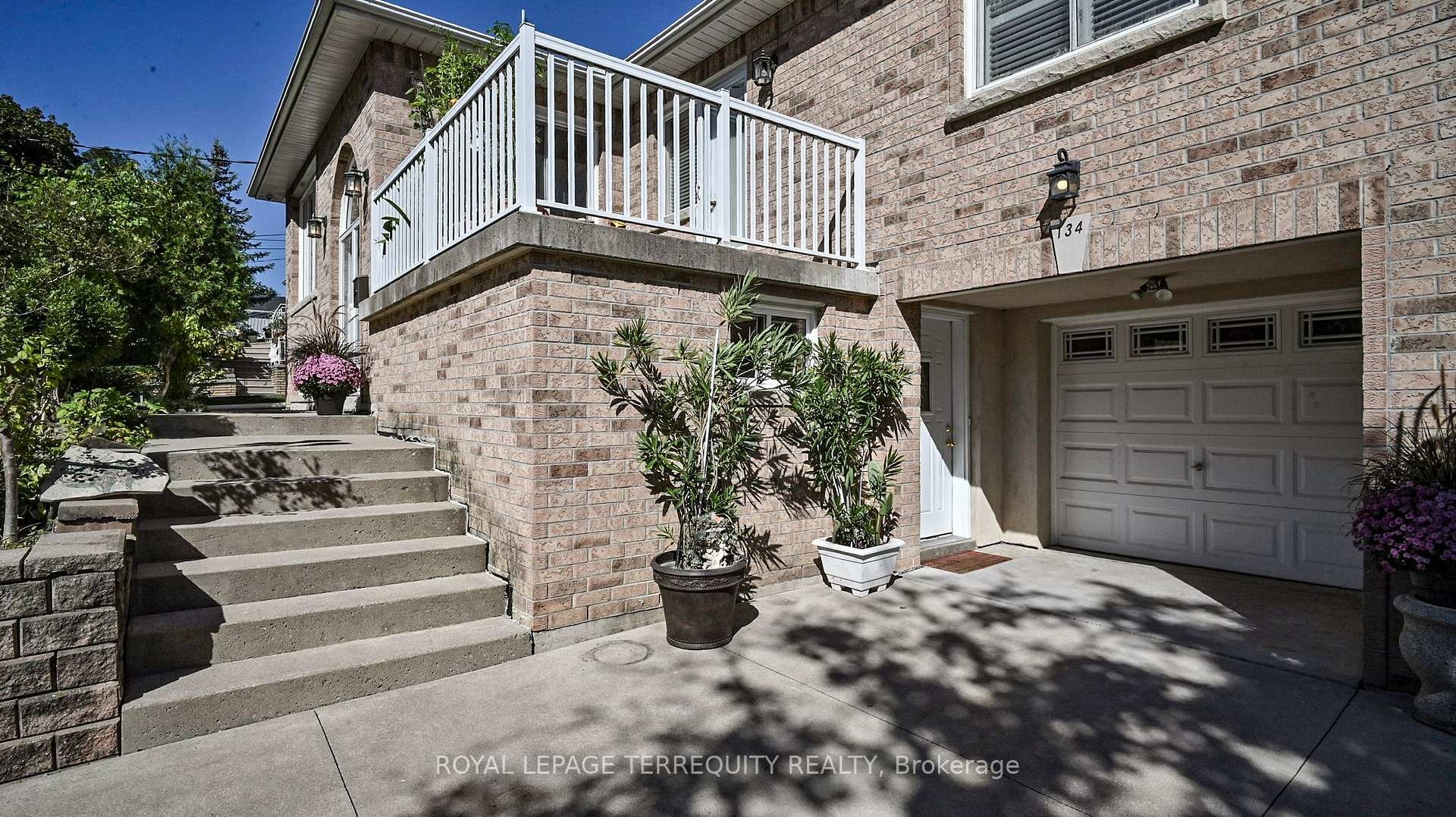 









134


Hadrian

Drive,
Toronto,




ON
M9W 1V4

