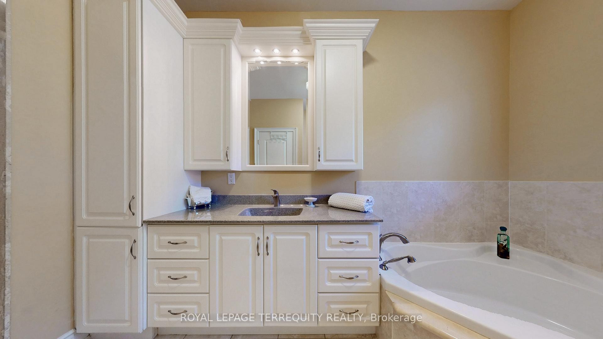 









134


Hadrian

Drive,
Toronto,




ON
M9W 1V4

