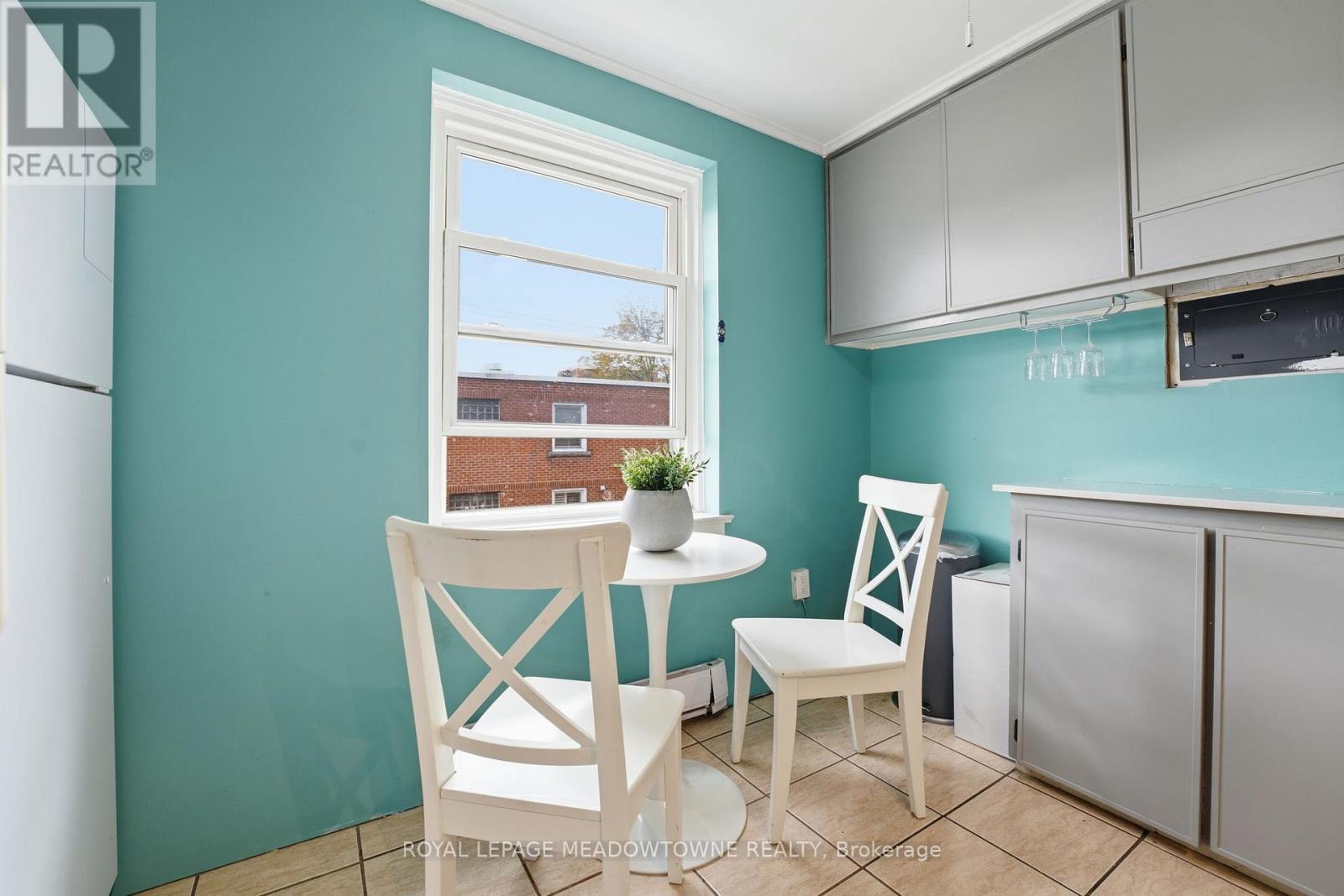 












15 - 1351 LAKESHORE ROAD

,
Burlington,




Ontario
L7S1B1

