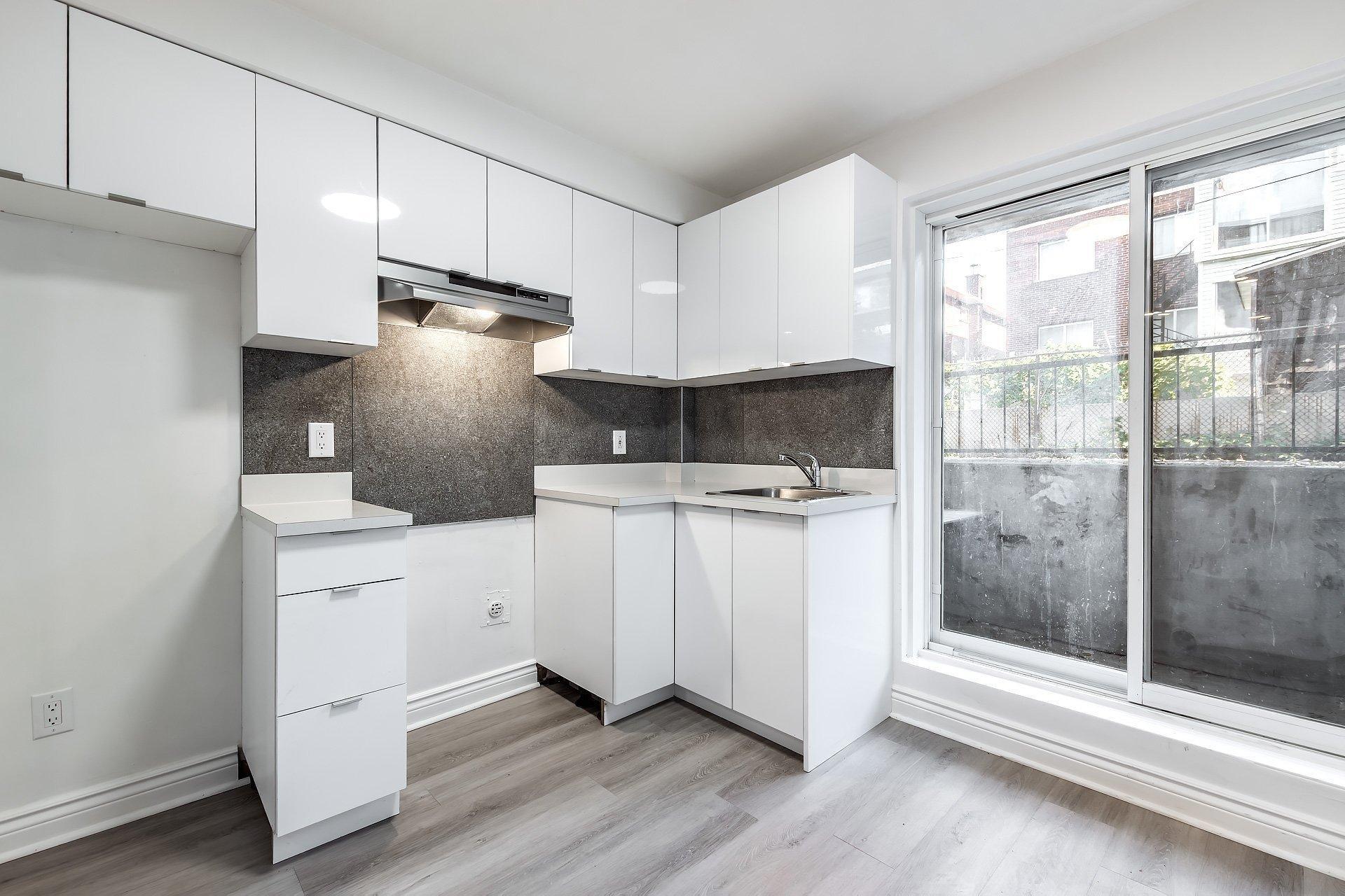 









11711


Boul. Langelier

, 2,
Montréal (Montréal-Nord),




QC
H1G3M2

