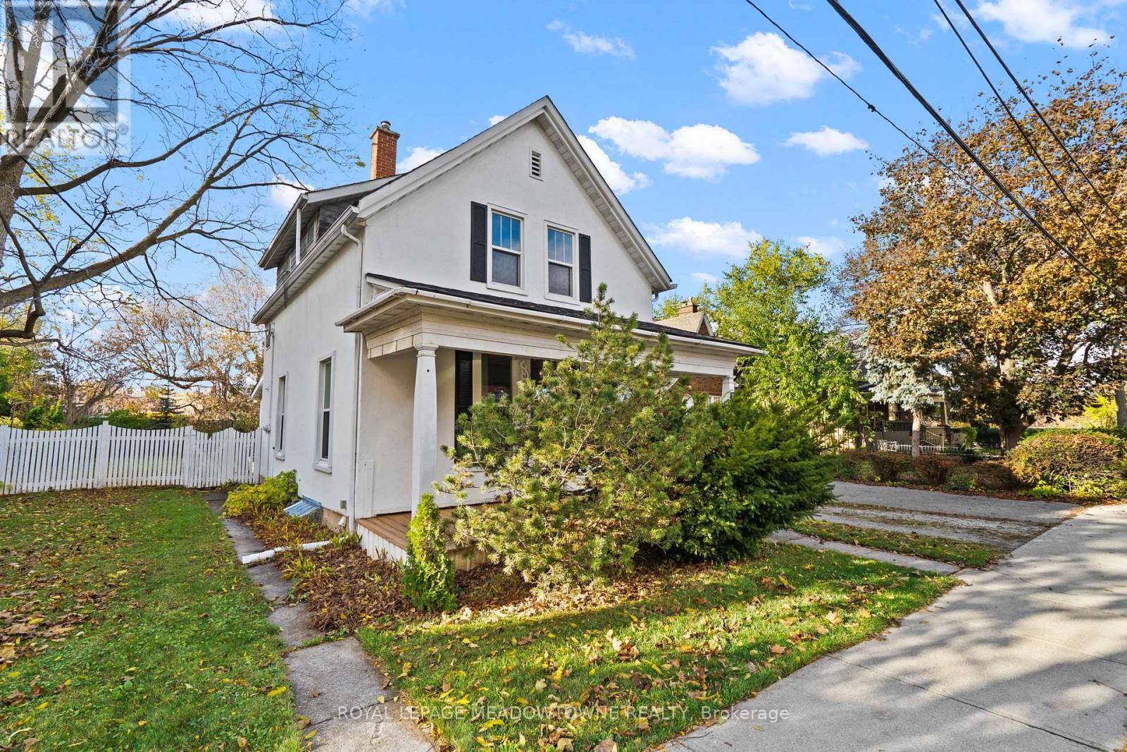 












229 QUEEN STREET

,
Milton,




Ontario
L9T1K3

