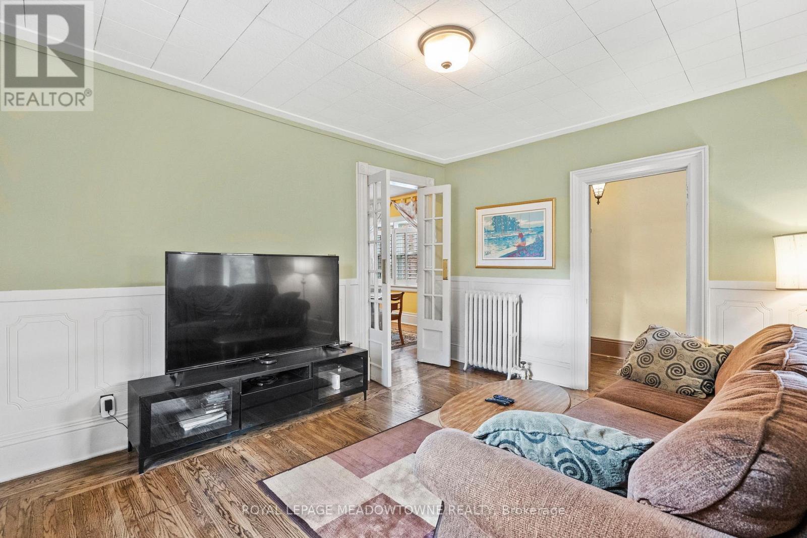 












229 QUEEN STREET

,
Milton,




Ontario
L9T1K3

