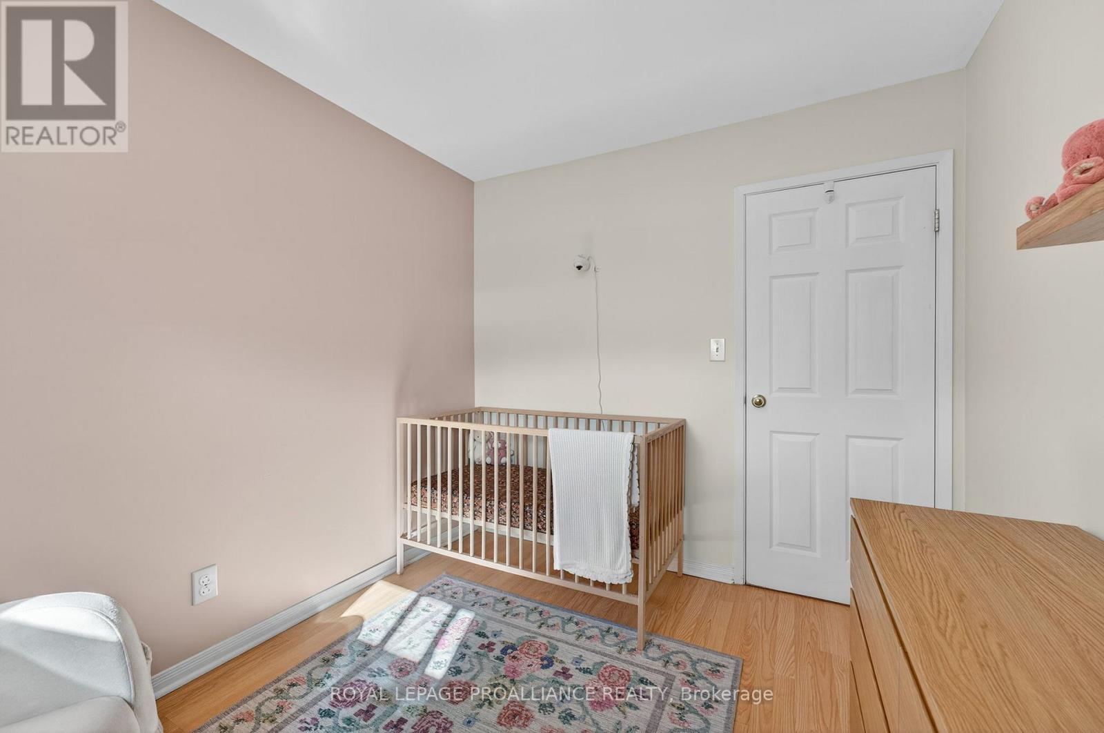 












14 CHESTERFIELD DRIVE

,
Loyalist (Amherstview),




Ontario
K7N1M2

