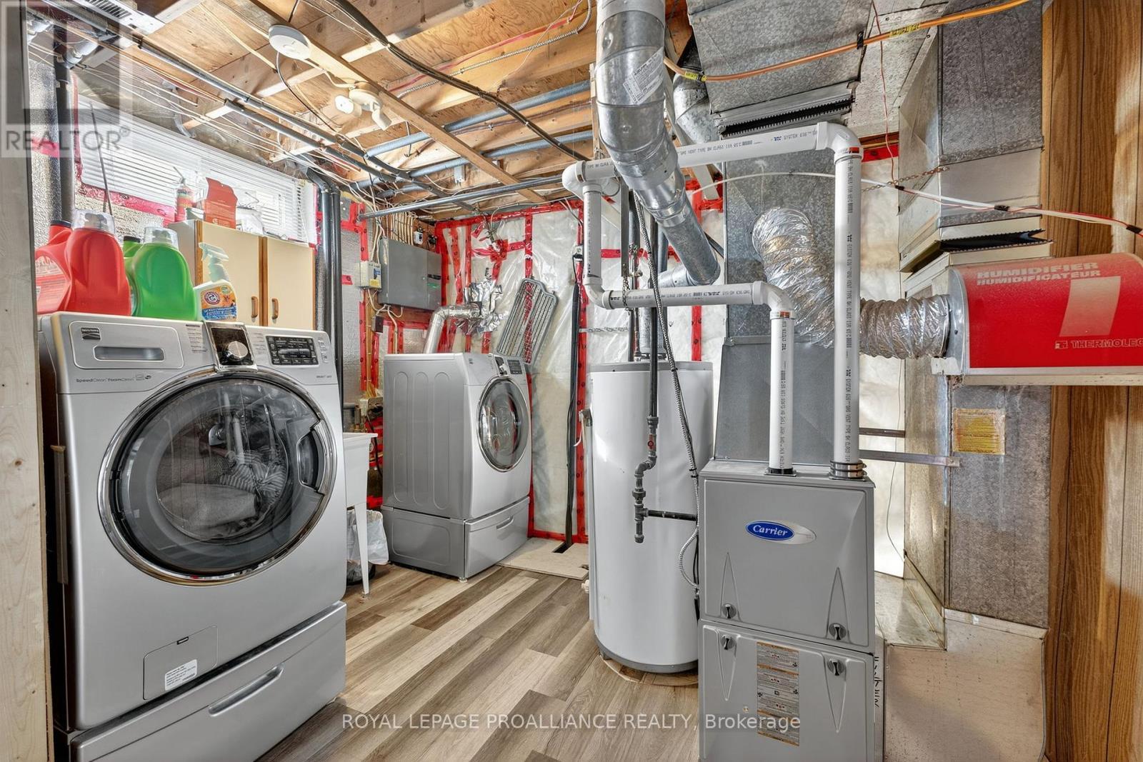 












14 CHESTERFIELD DRIVE

,
Loyalist (Amherstview),




Ontario
K7N1M2

