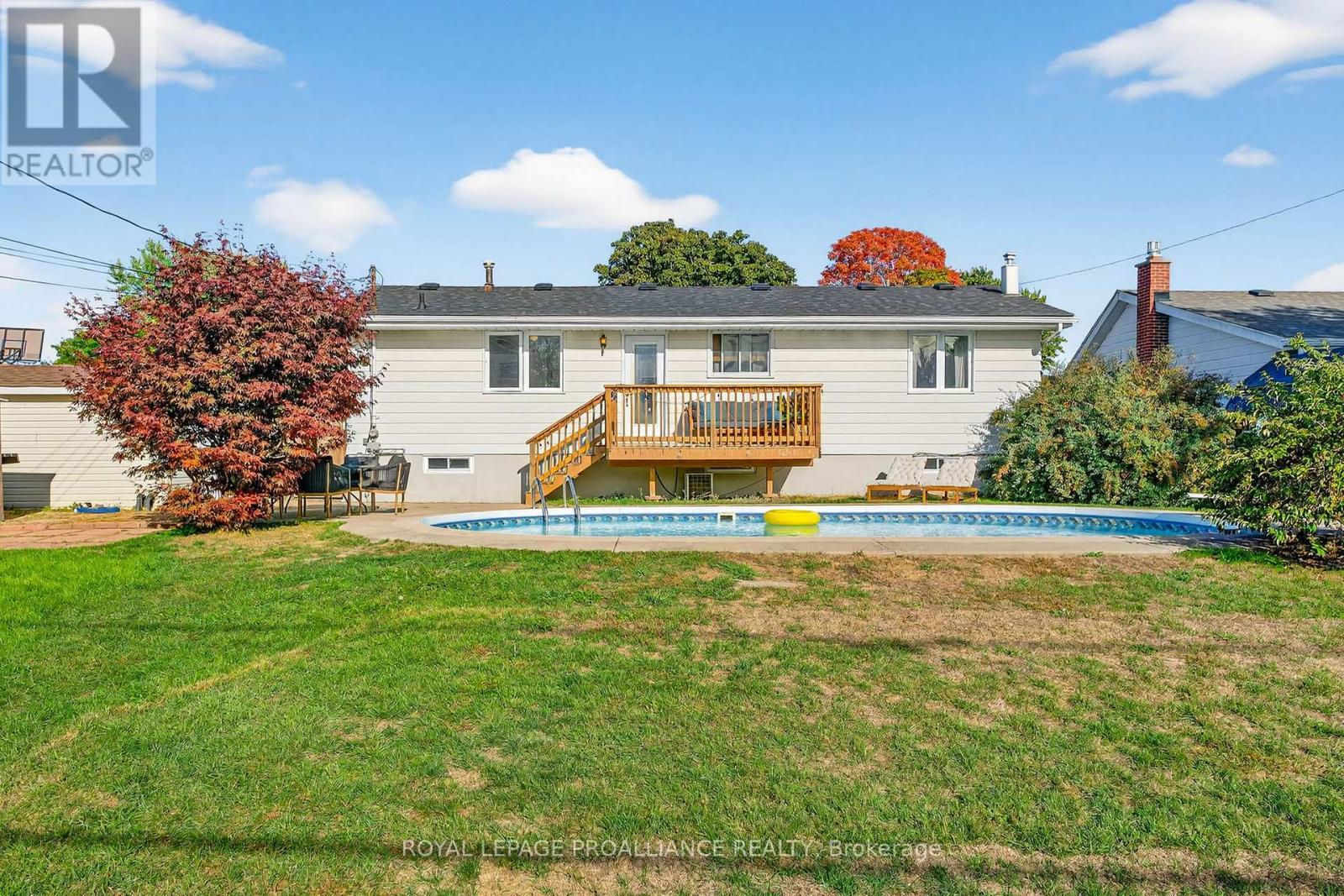 












14 CHESTERFIELD DRIVE

,
Loyalist (Amherstview),




Ontario
K7N1M2

