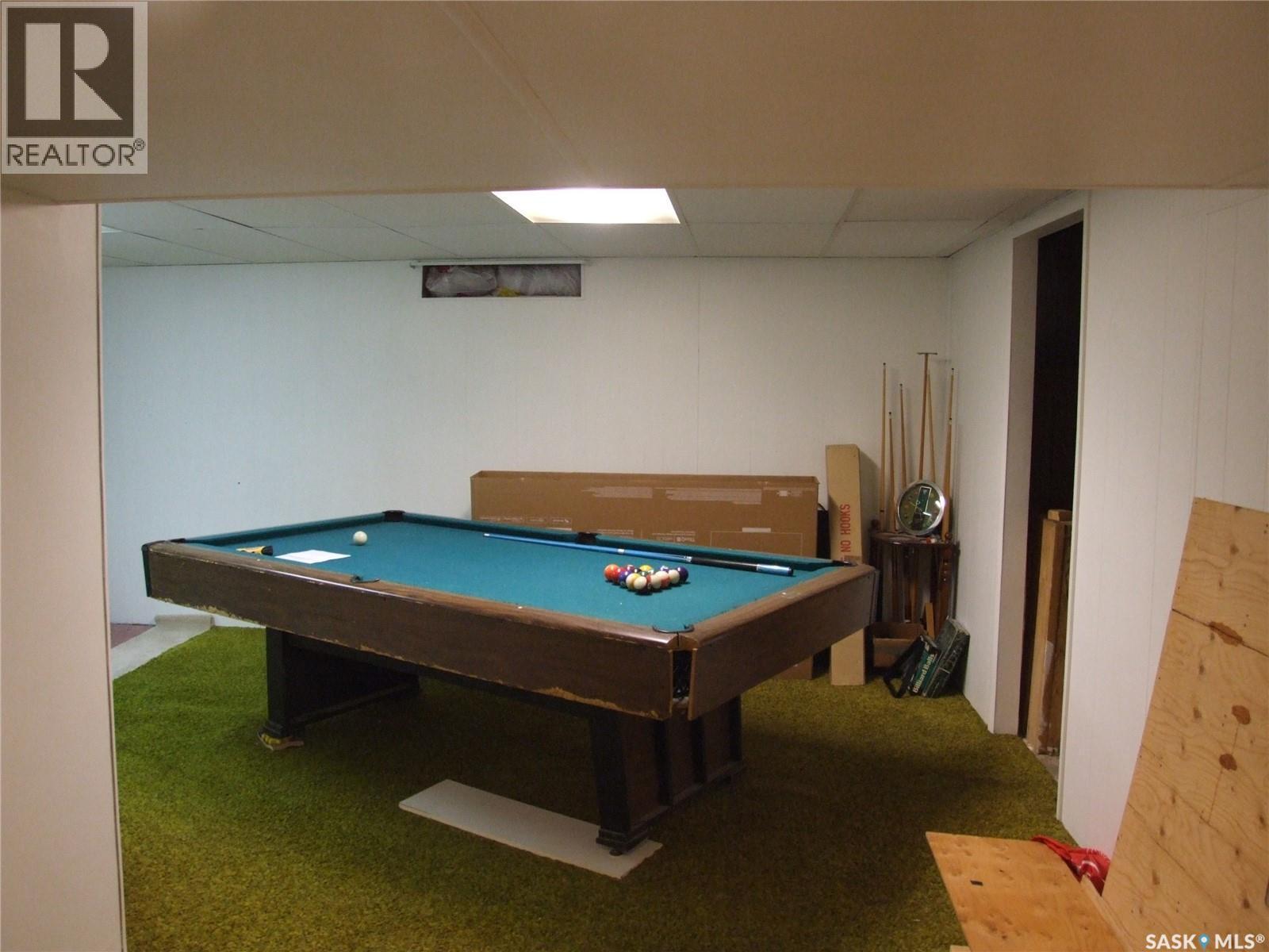 












206 1st STREET W

,
Leader,




Saskatchewan
S0N1H0

