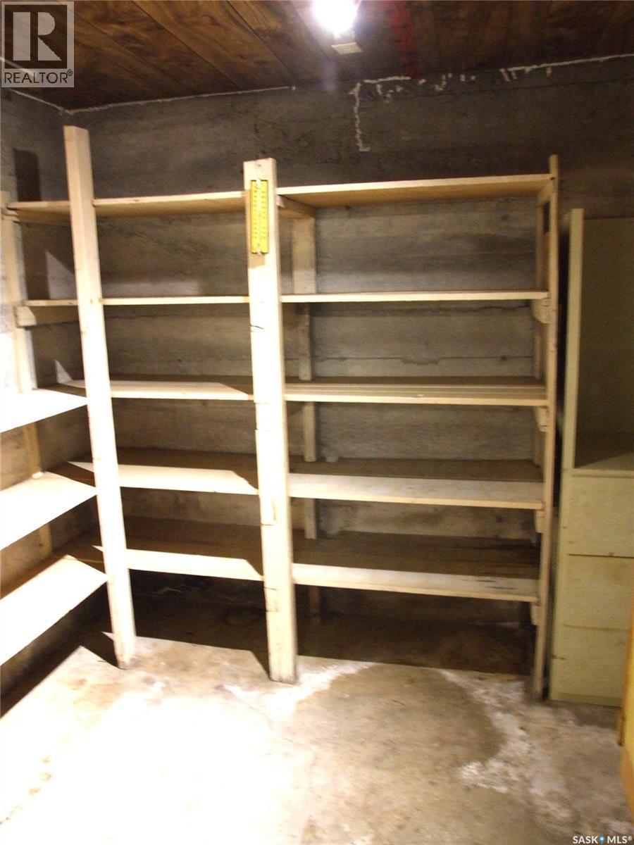 












206 1st STREET W

,
Leader,




Saskatchewan
S0N1H0

