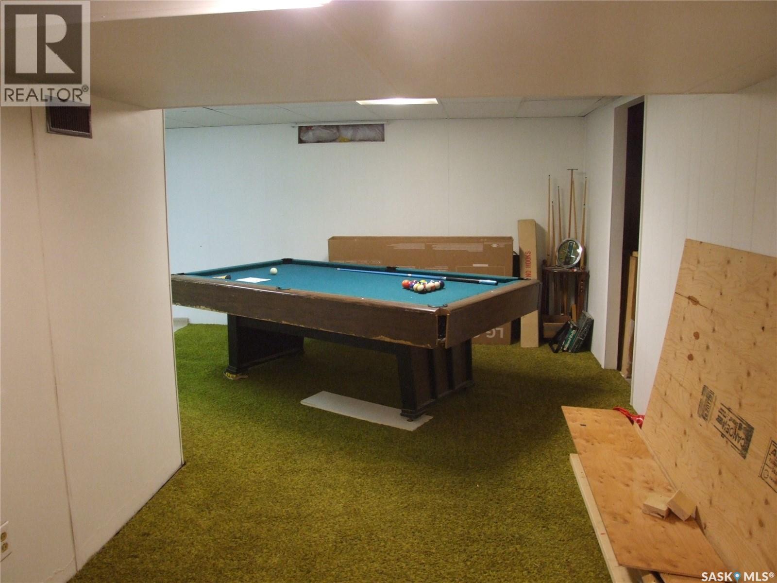 












206 1st STREET W

,
Leader,




Saskatchewan
S0N1H0

